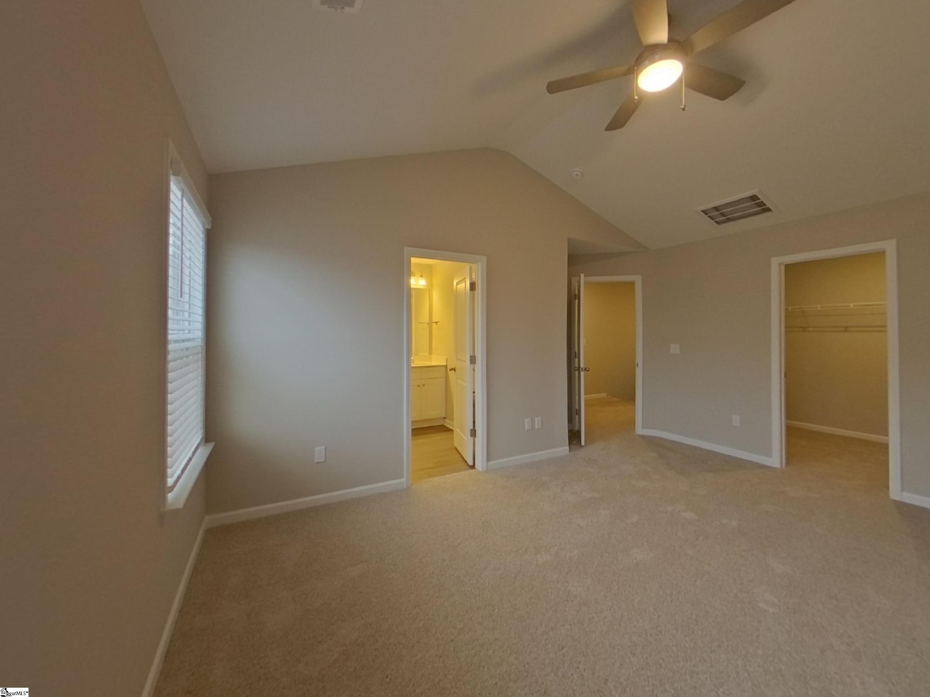 1592743 Property Photo 6