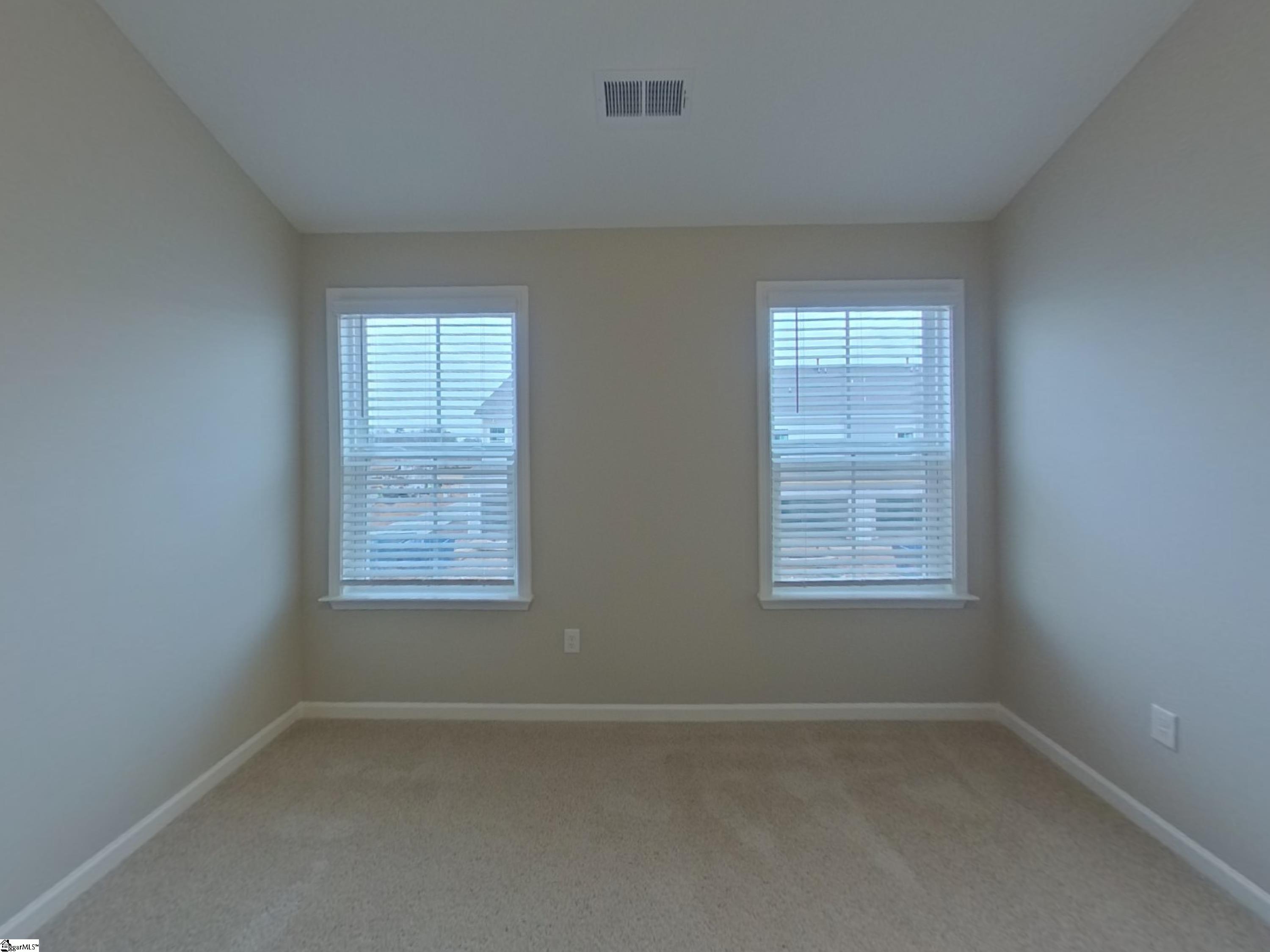 1592743 Property Photo 8