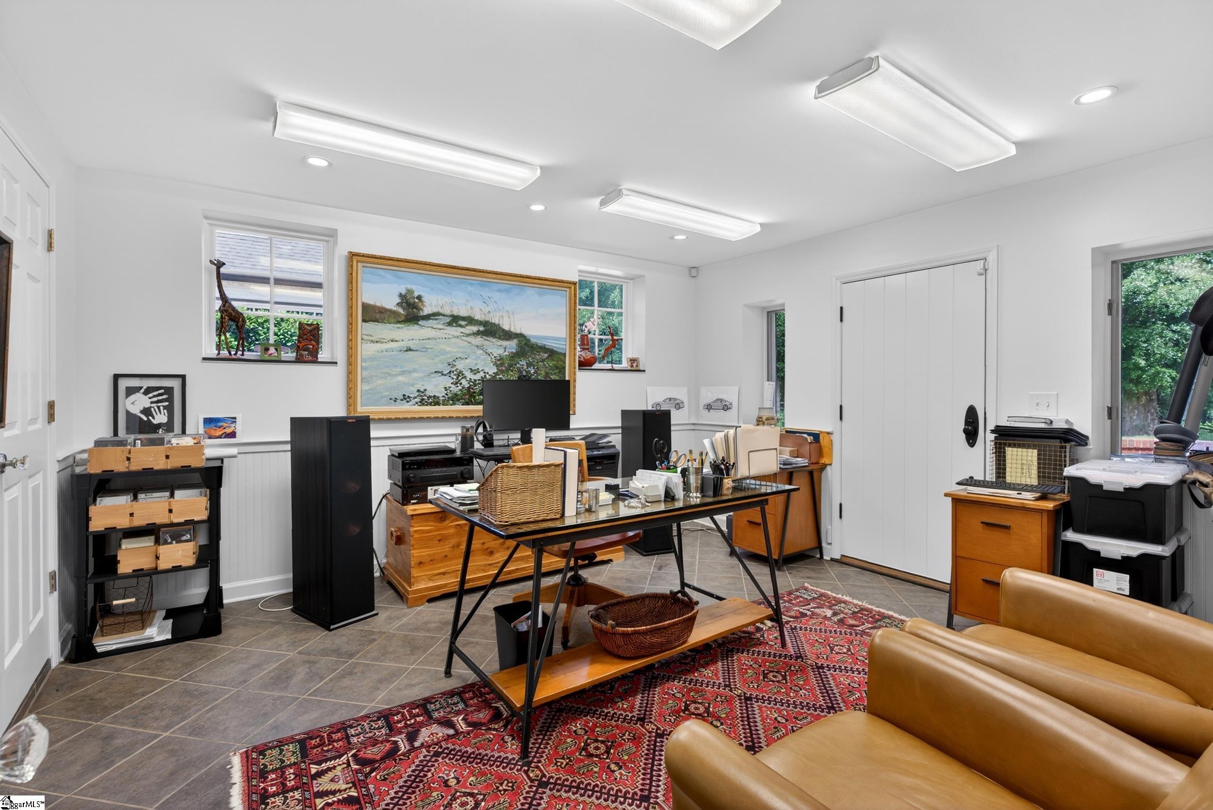 121 Tindal Avenue Property Photo 33