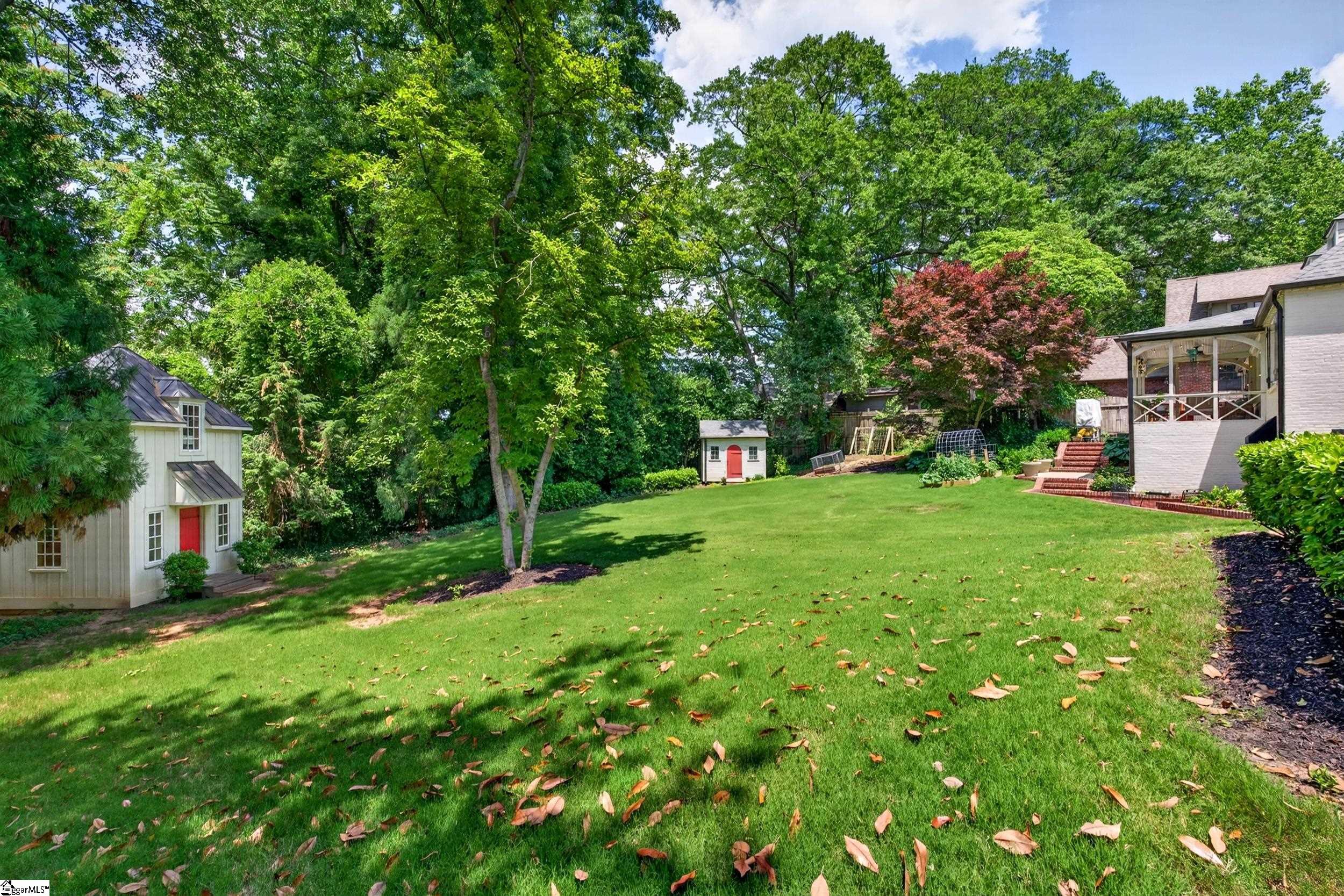 121 Tindal Avenue Property Photo 37