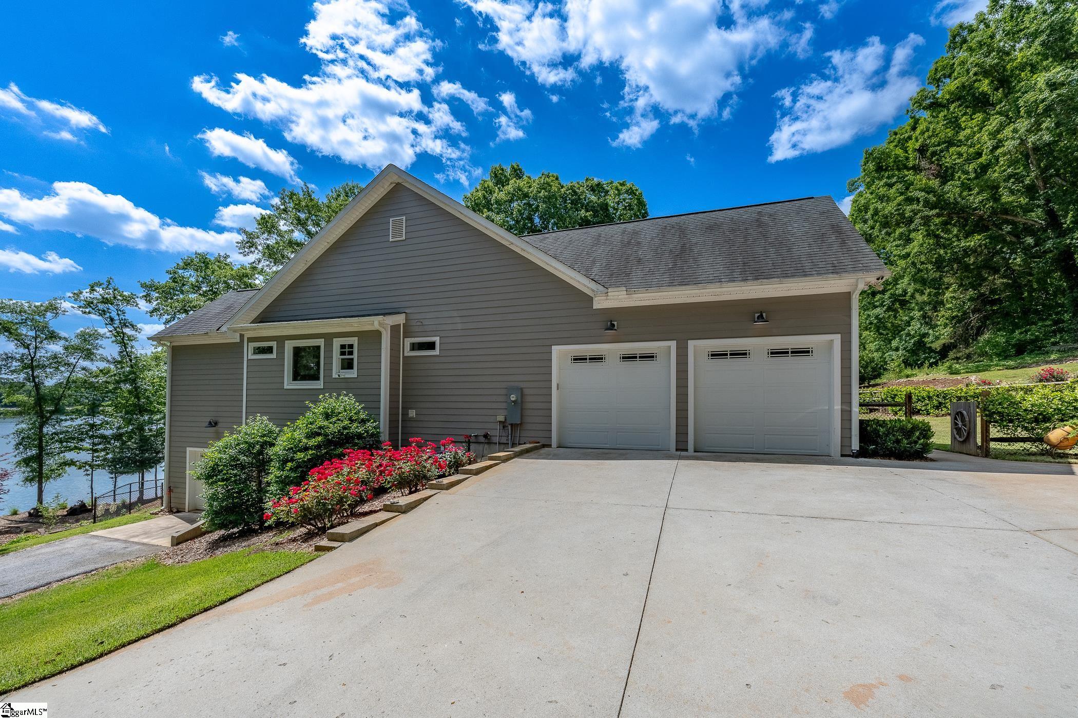 2415 Sandy Ford Road Property Photo 11