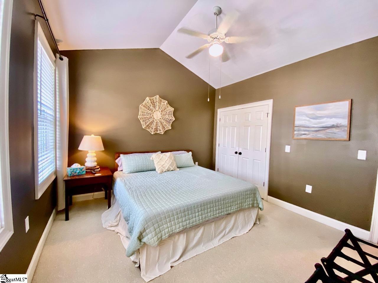 20 Howe Street Property Photo 4