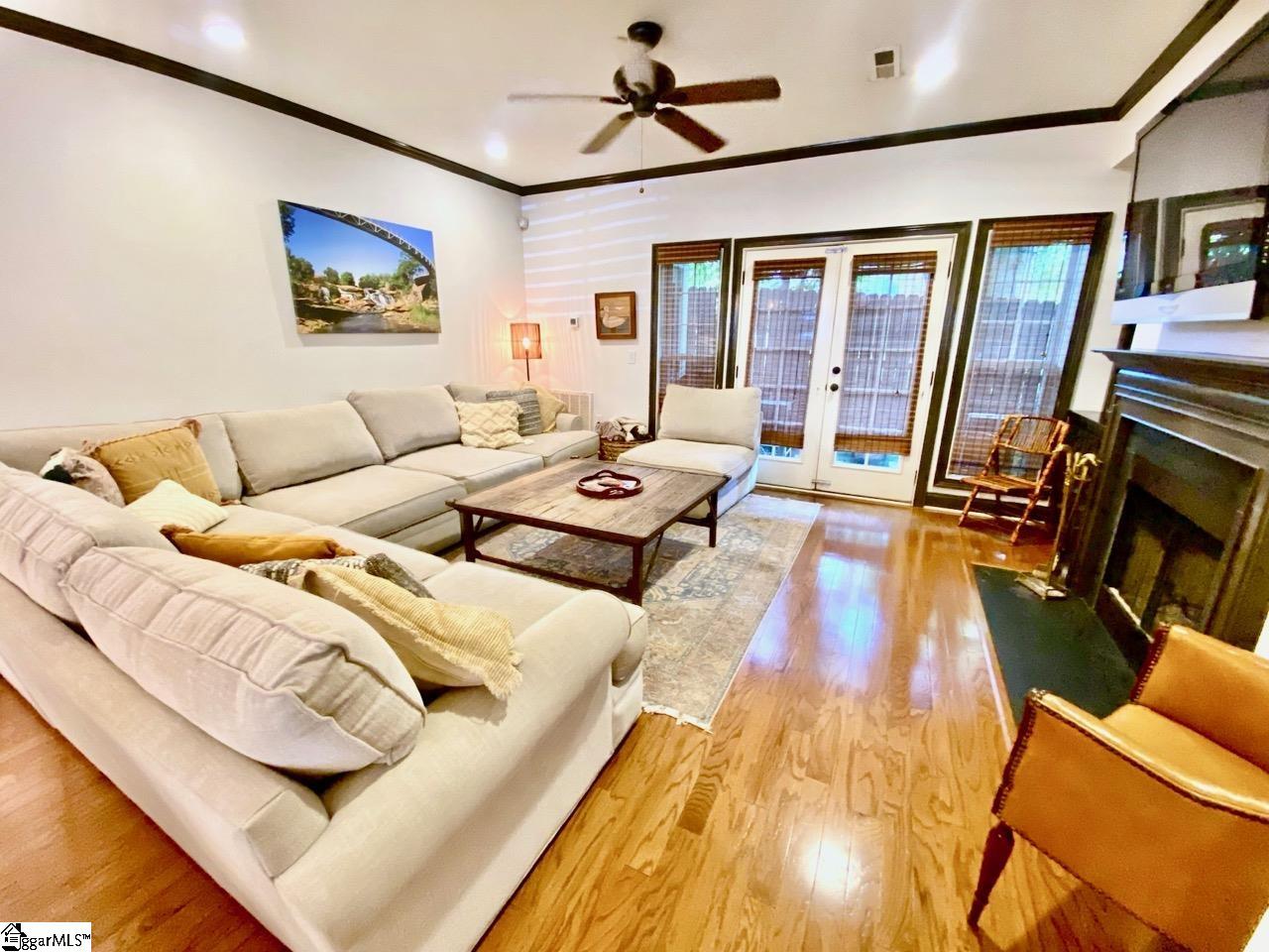 20 Howe Street Property Photo 10