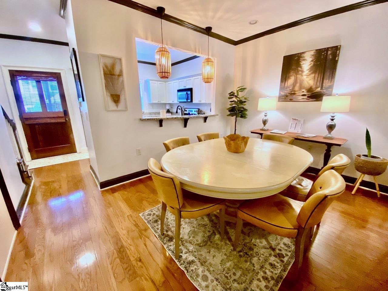 20 Howe Street Property Photo 13