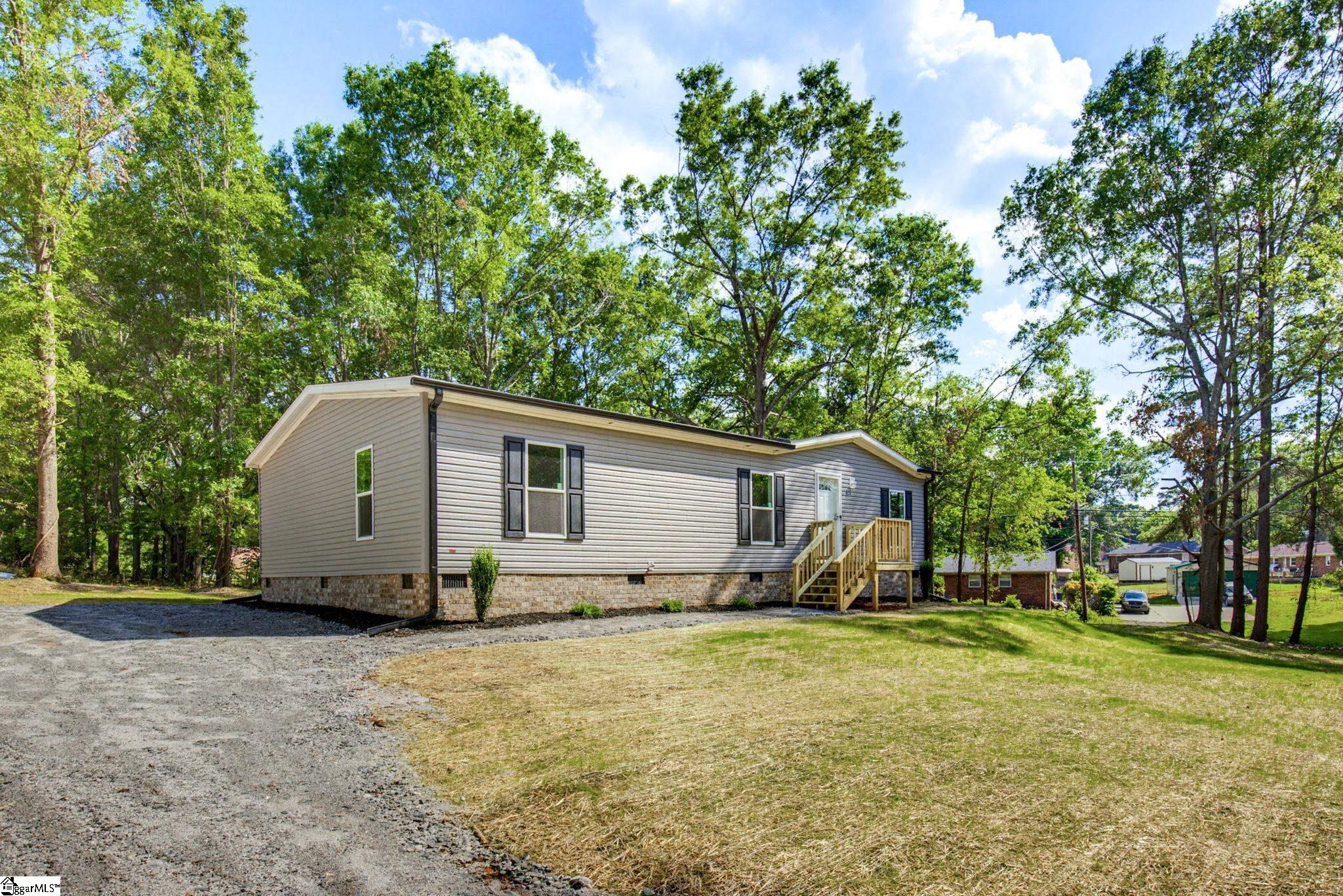 656 Plainview Drive Property Photo 2