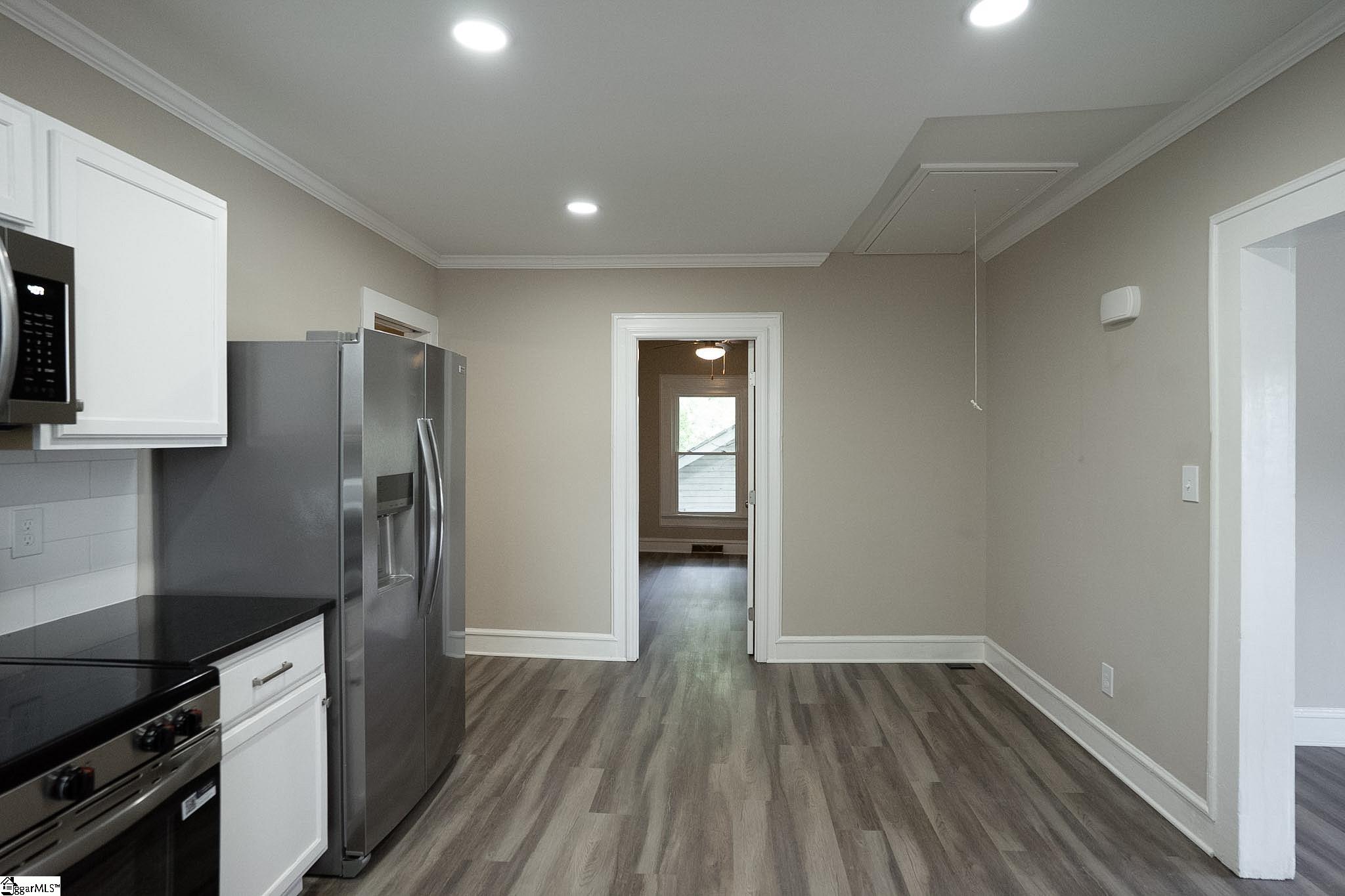16 Pettee Street Property Photo 14