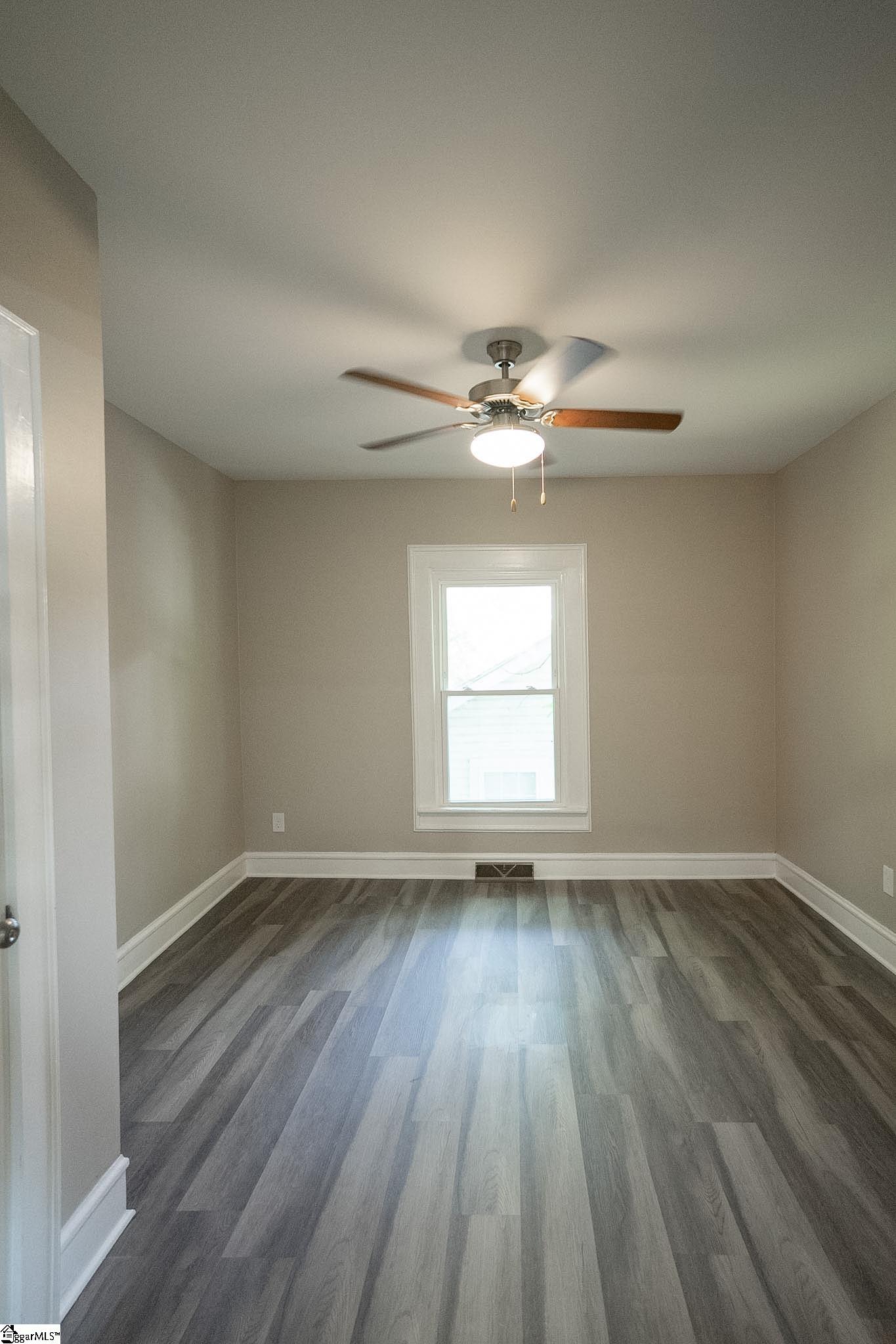 16 Pettee Street Property Photo 24