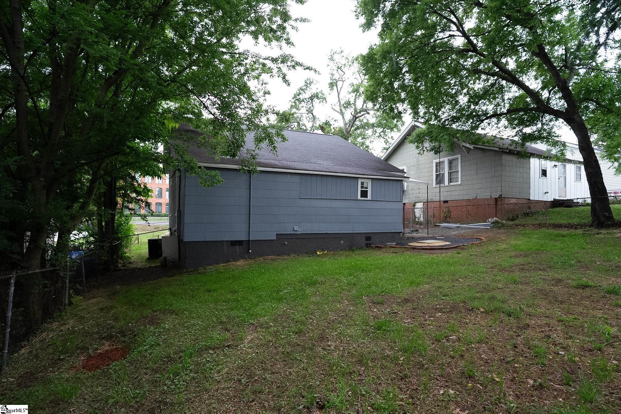 16 Pettee Street Property Photo 31