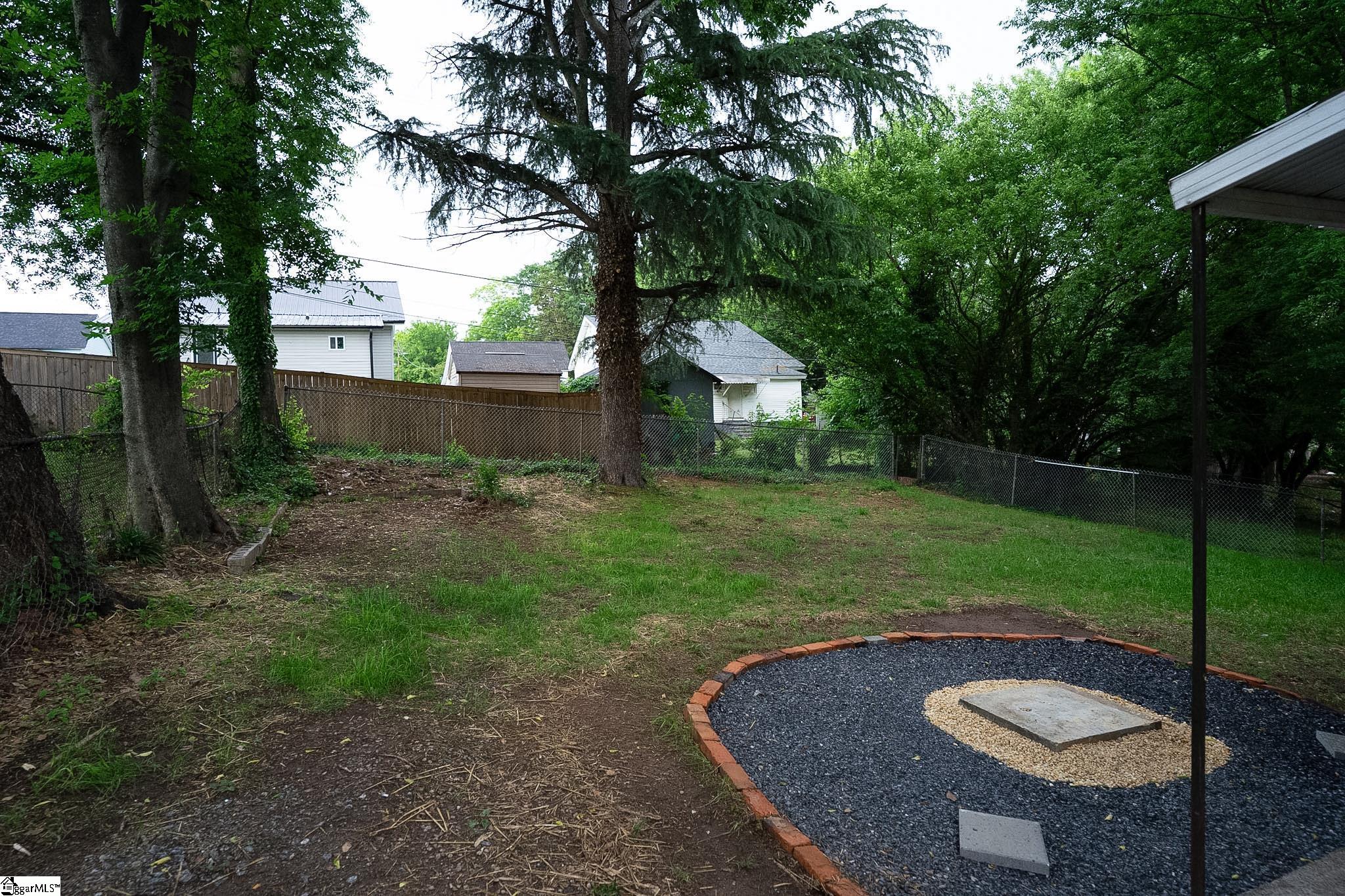 16 Pettee Street Property Photo 32