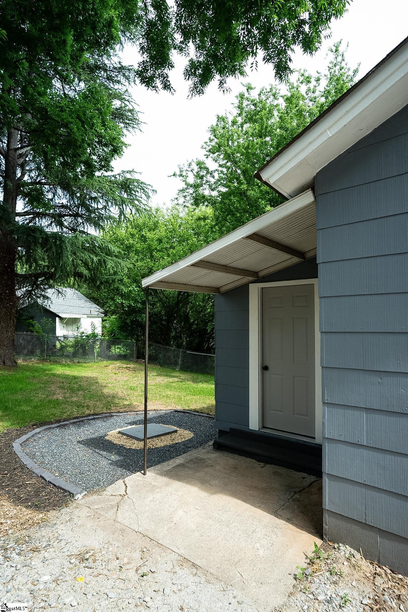 16 Pettee Street Property Photo 34