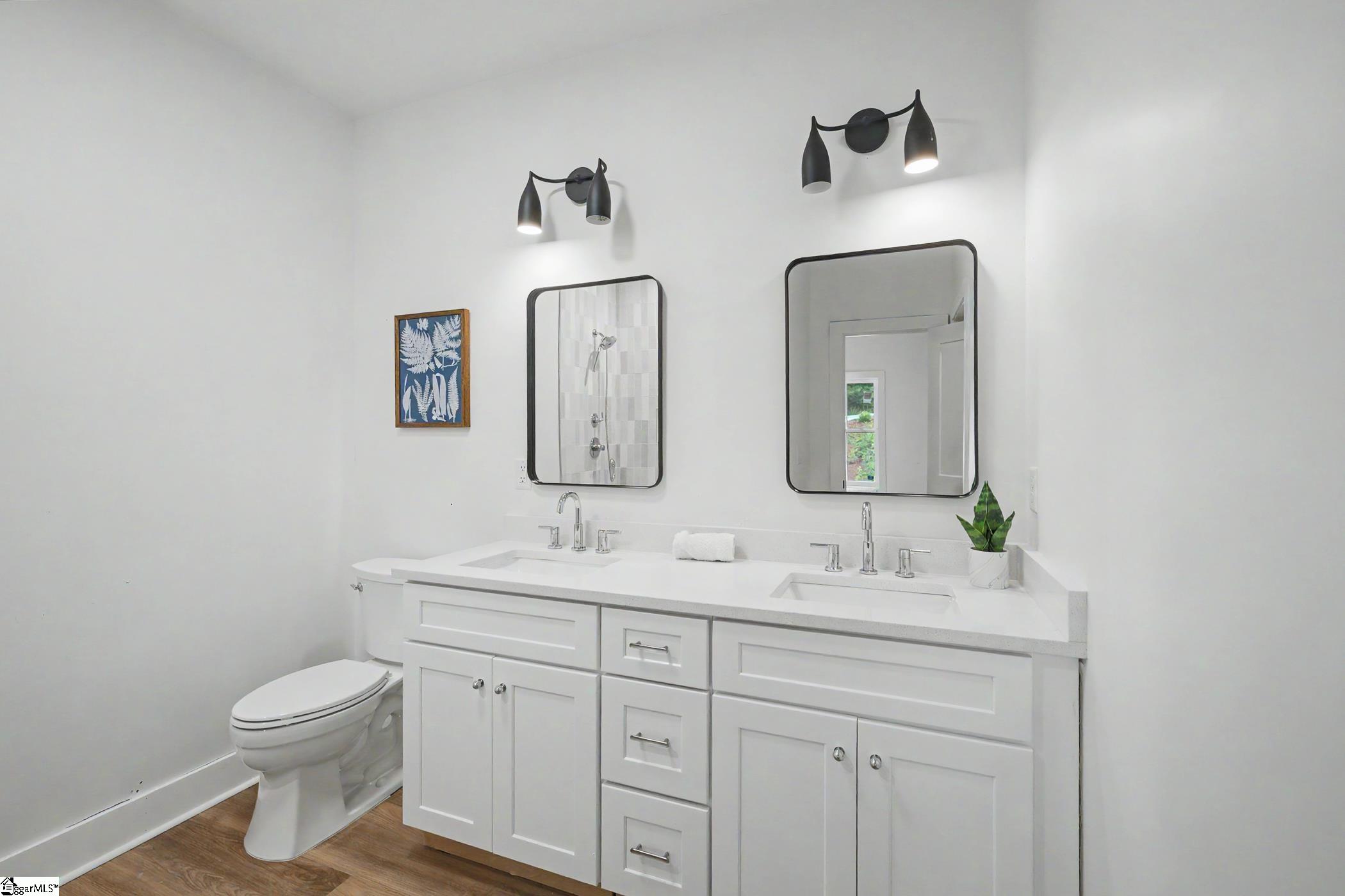 160 Holmes Drive Property Photo 17