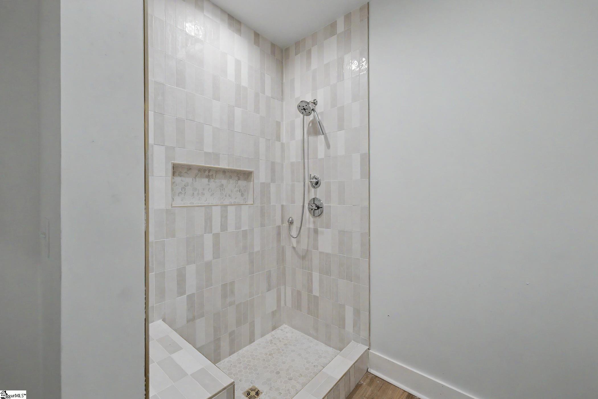 160 Holmes Drive Property Photo 18