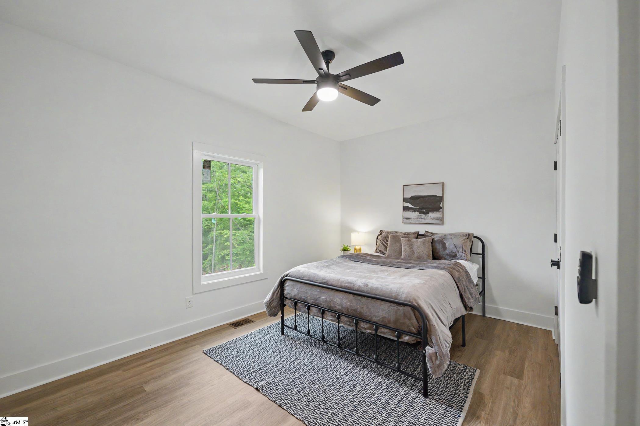 160 Holmes Drive Property Photo 20