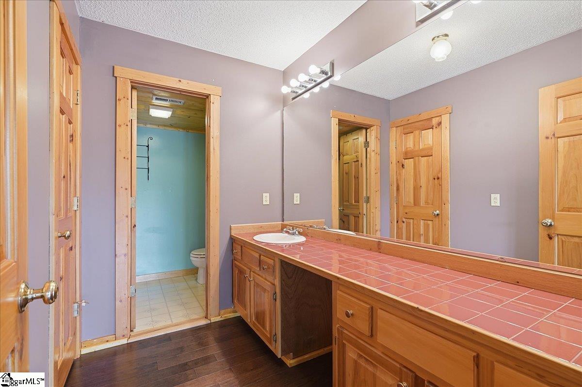 100 Brittany Way Property Photo 16
