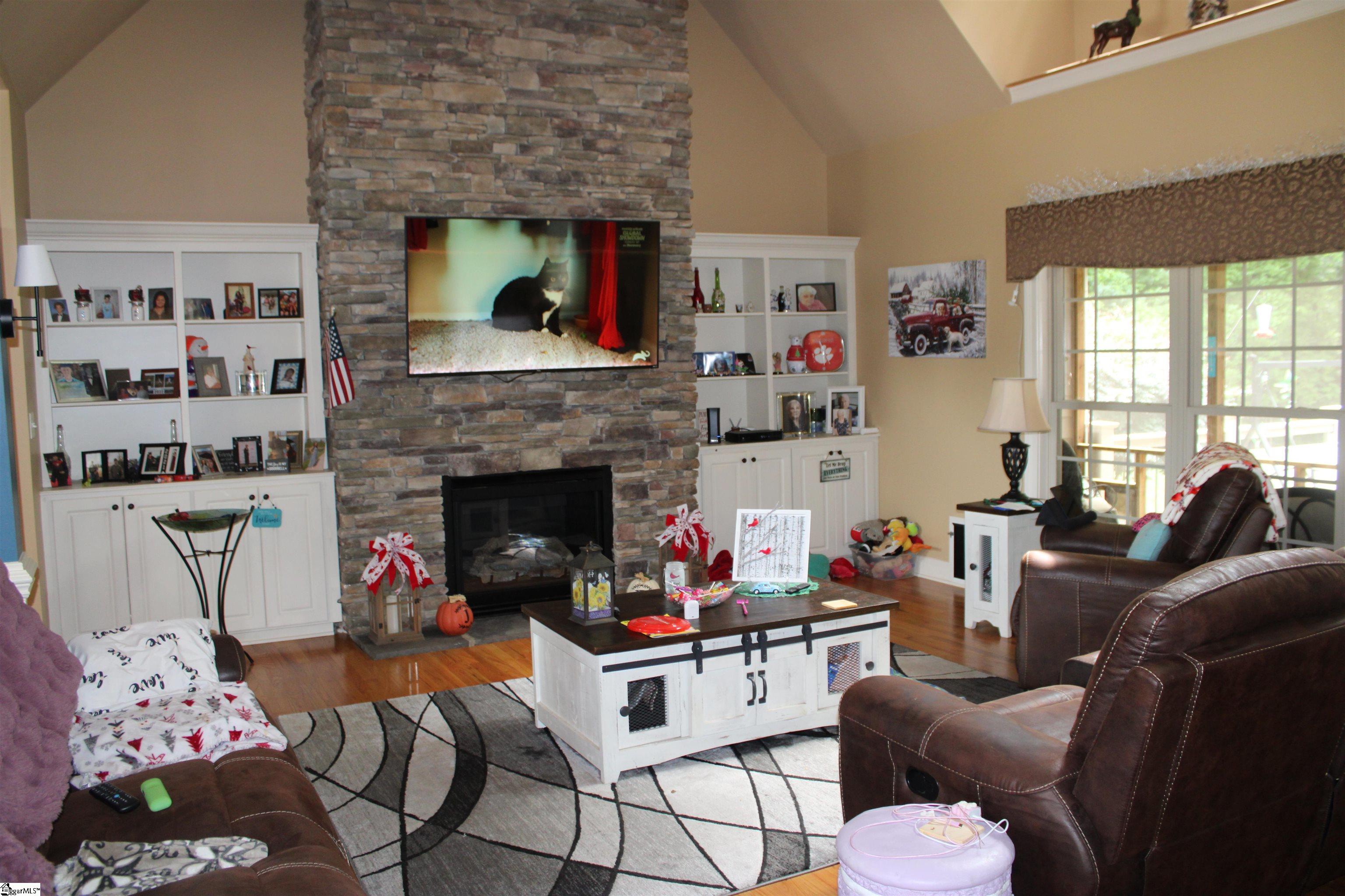 3067 English Cottage Way Property Photo 17