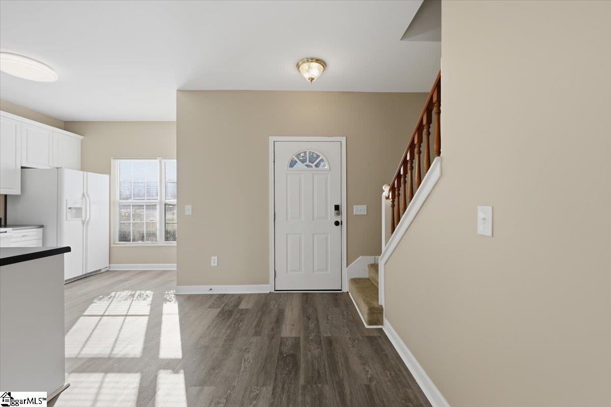 48 Ridgestone Circle Property Photo 7
