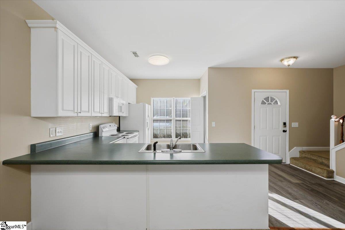 48 Ridgestone Circle Property Photo 12