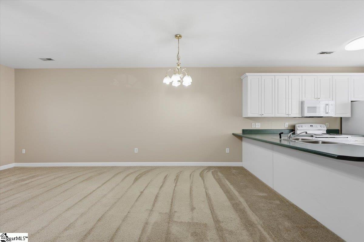 48 Ridgestone Circle Property Photo 13