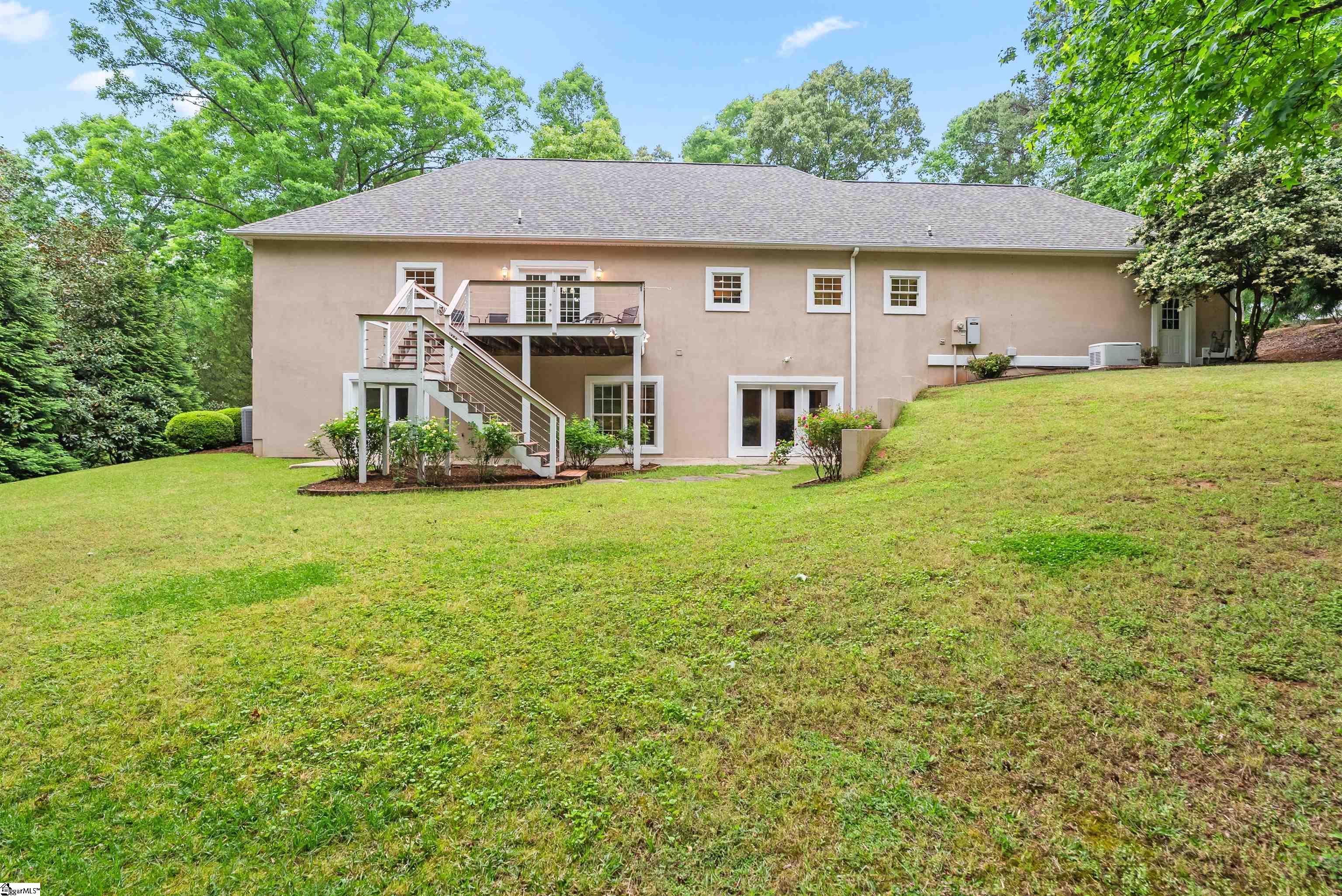 1592836 Property Photo 2