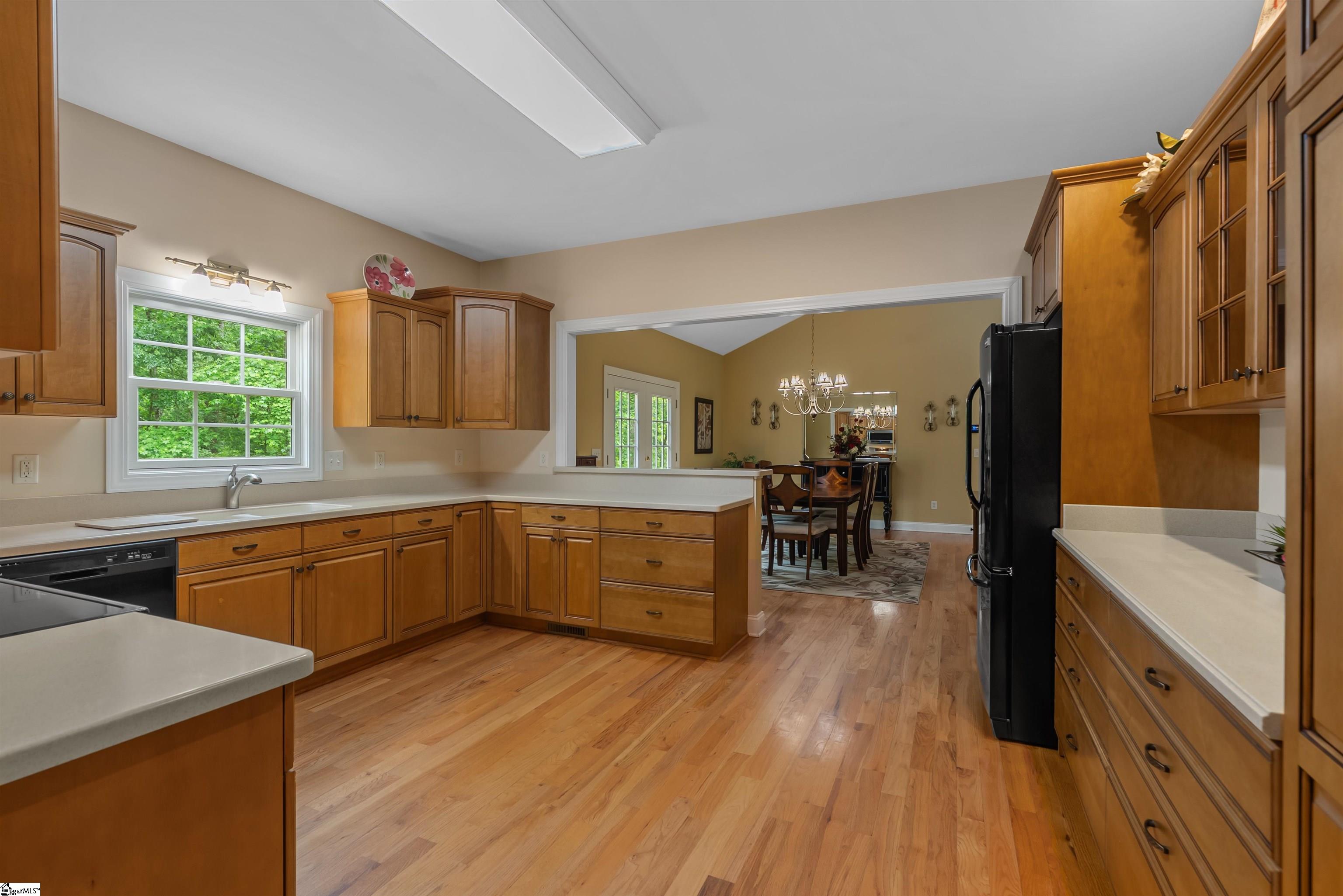 1592836 Property Photo 13