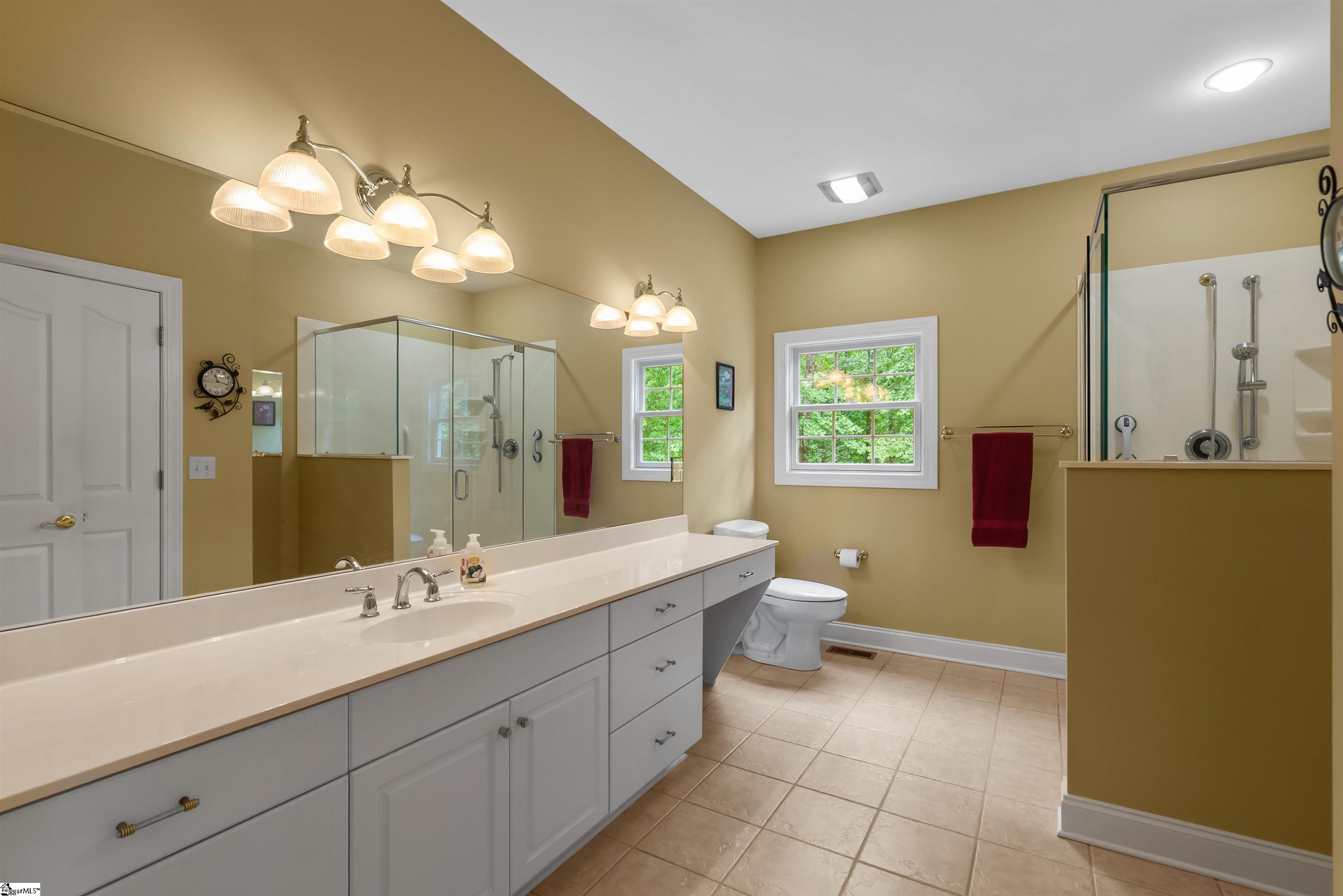 1592836 Property Photo 21