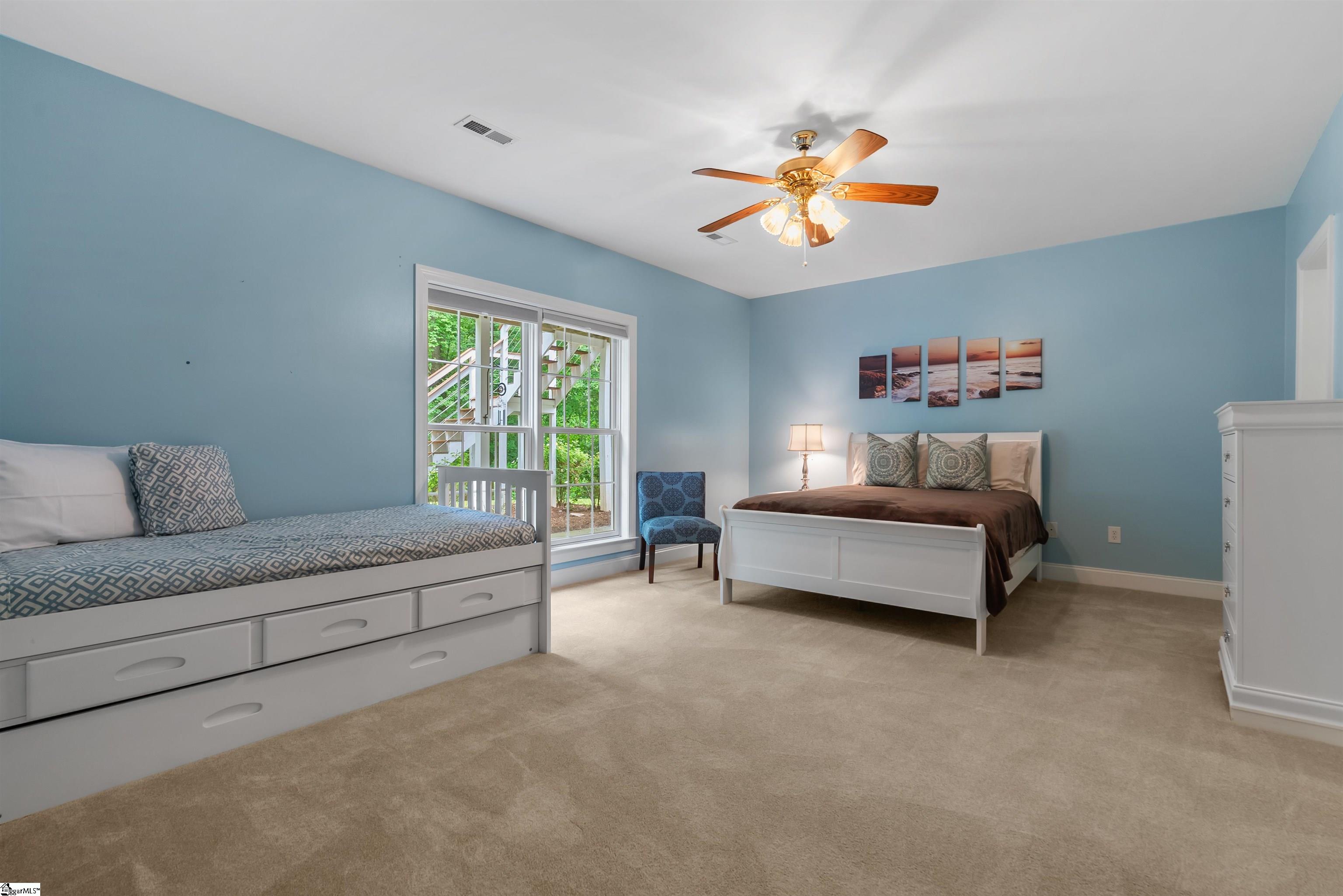 1592836 Property Photo 32