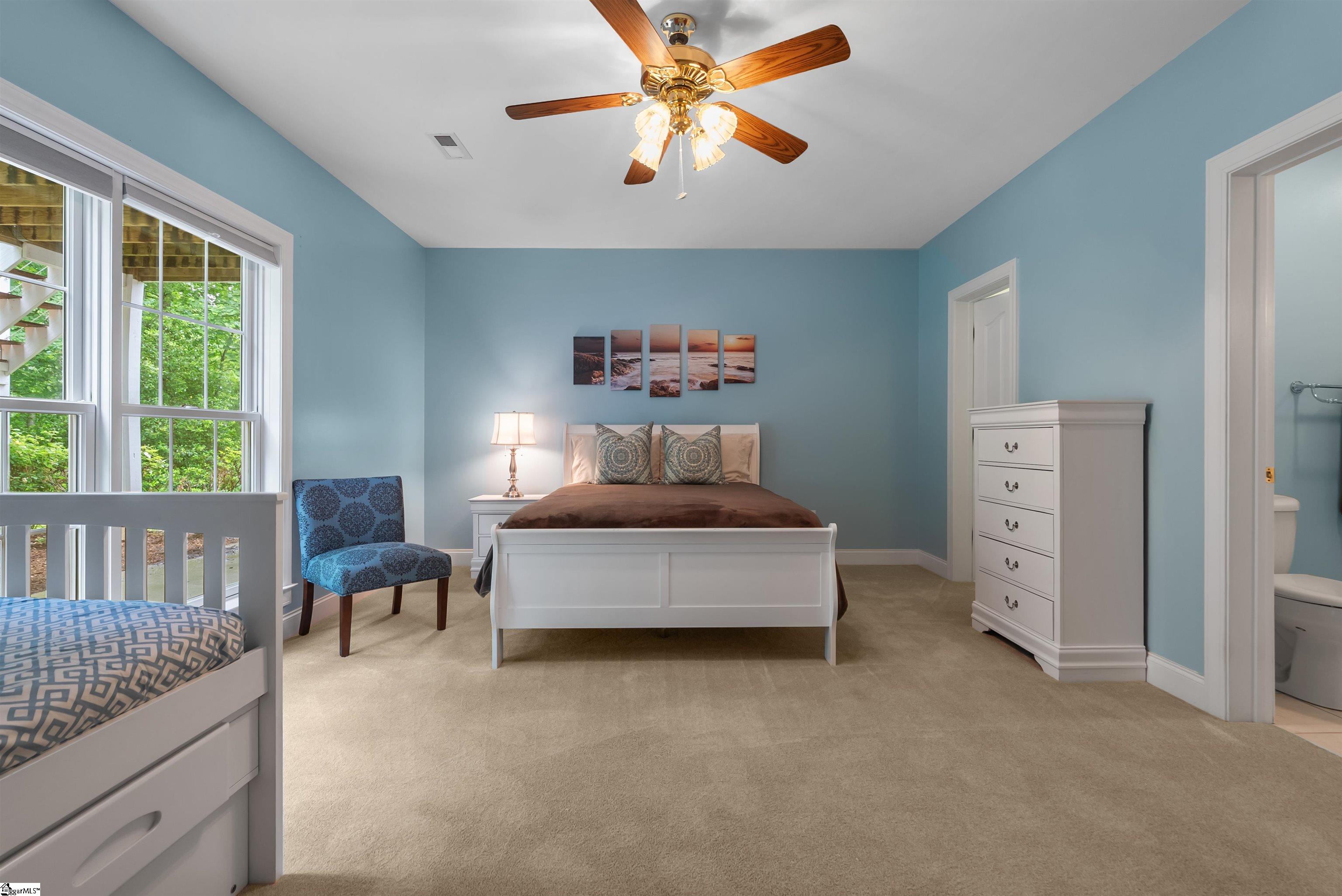1592836 Property Photo 33
