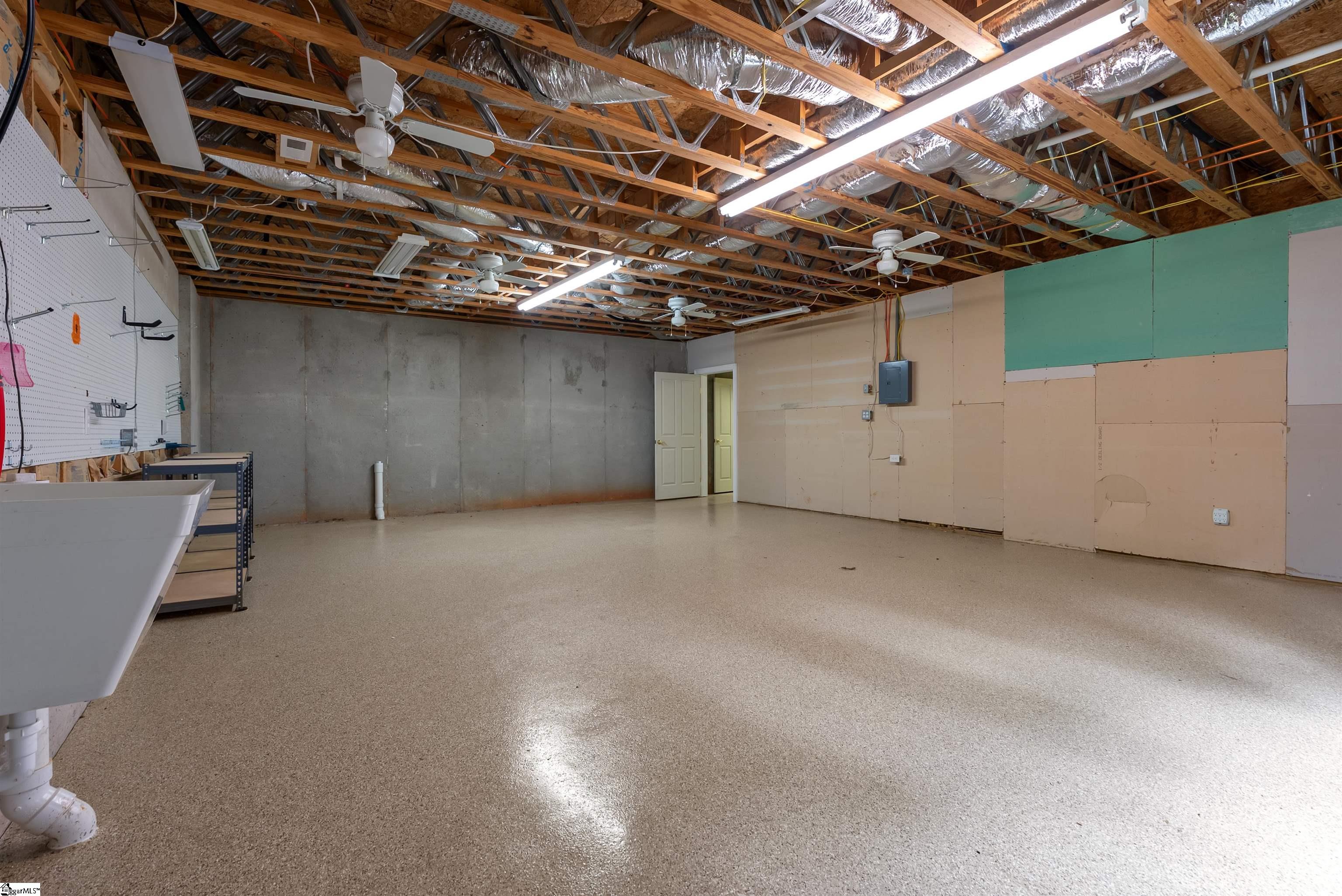 1592836 Property Photo 37