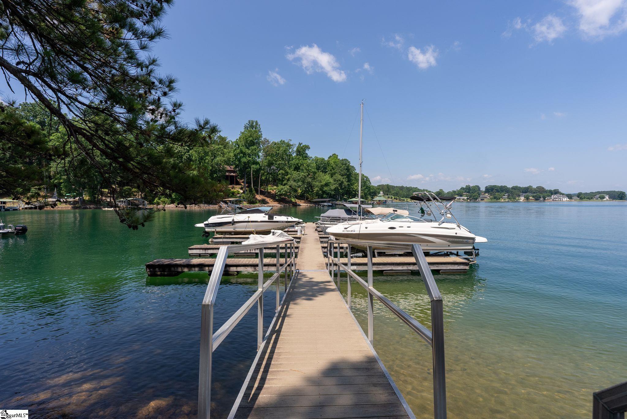 1592836 Property Photo 43