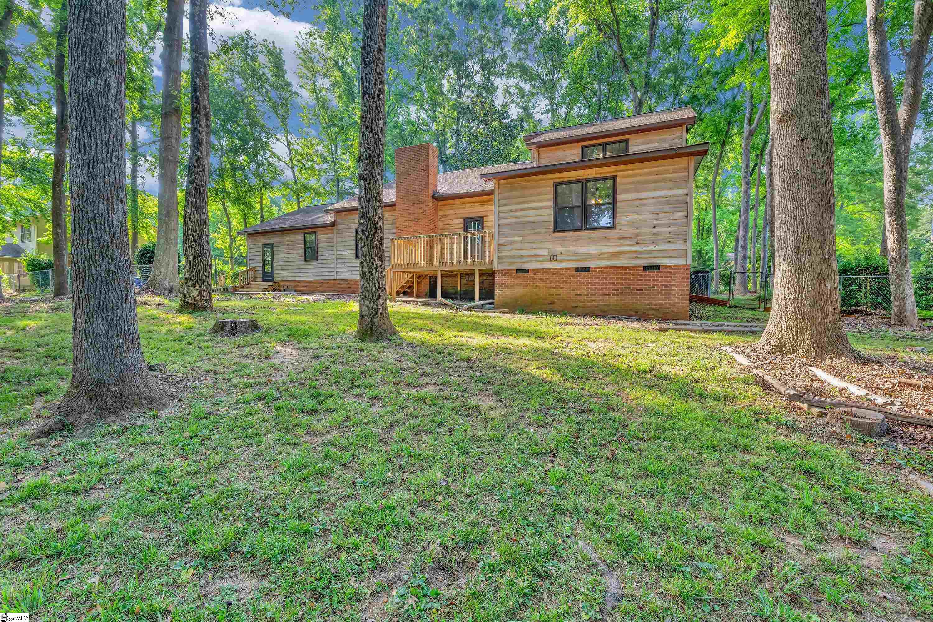512 Brian Drive Property Photo 3