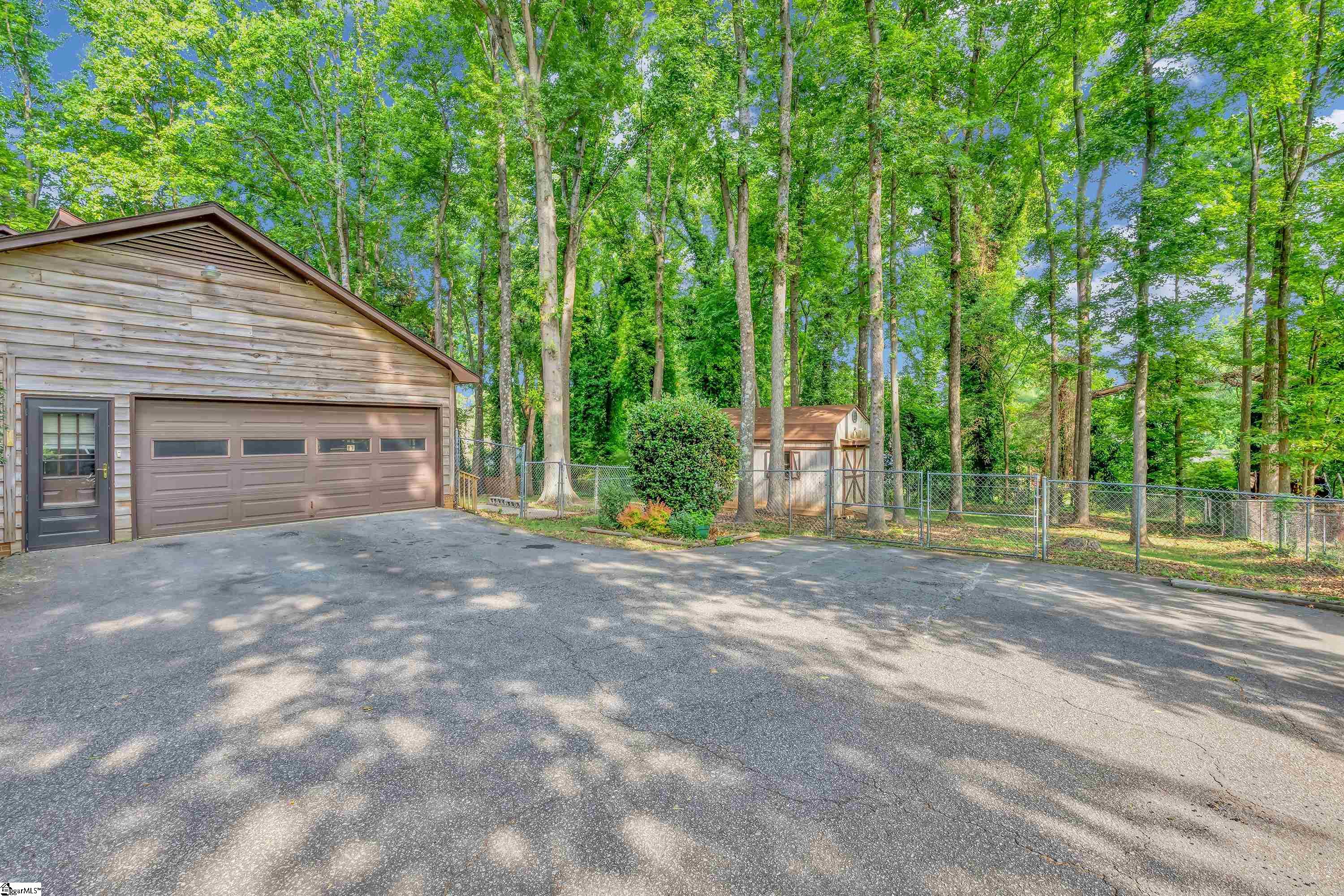 512 Brian Drive Property Photo 23