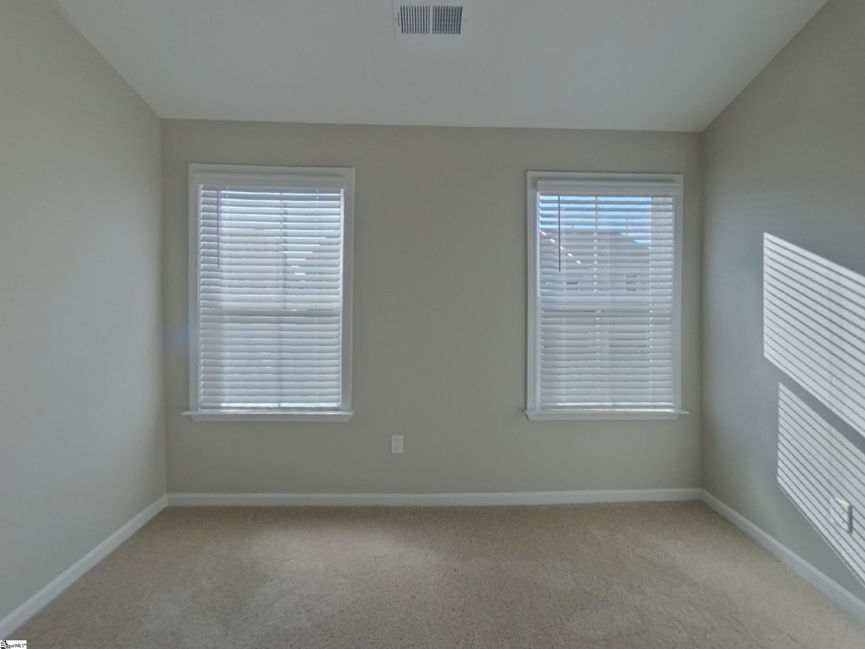 1592886 Property Photo 8