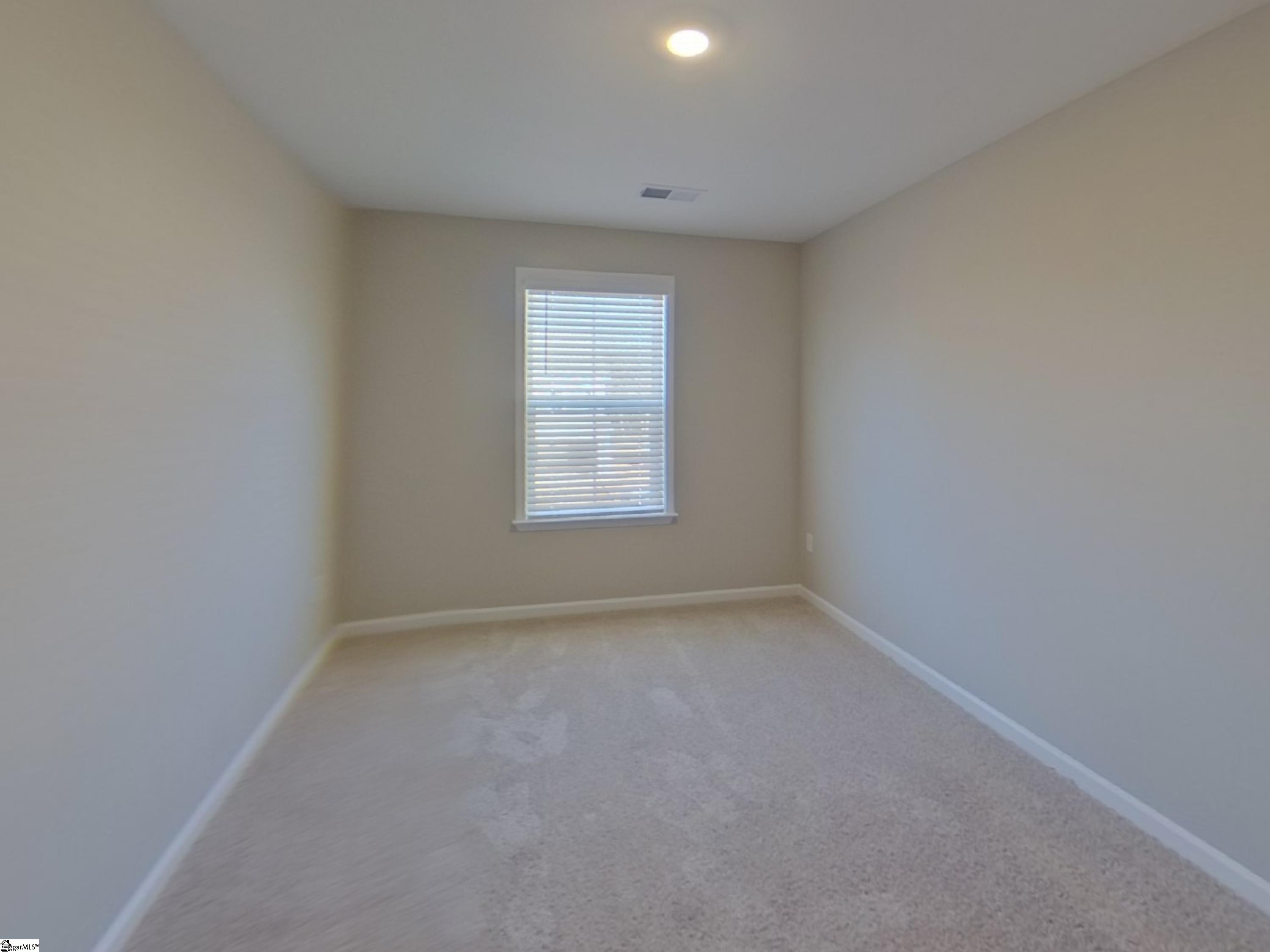 1592886 Property Photo 12