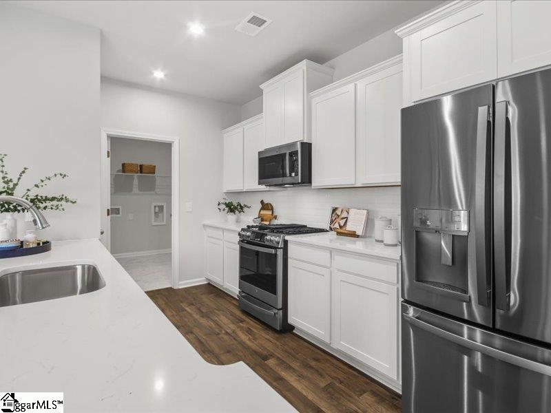 139 Herrick Place Property Photo 4