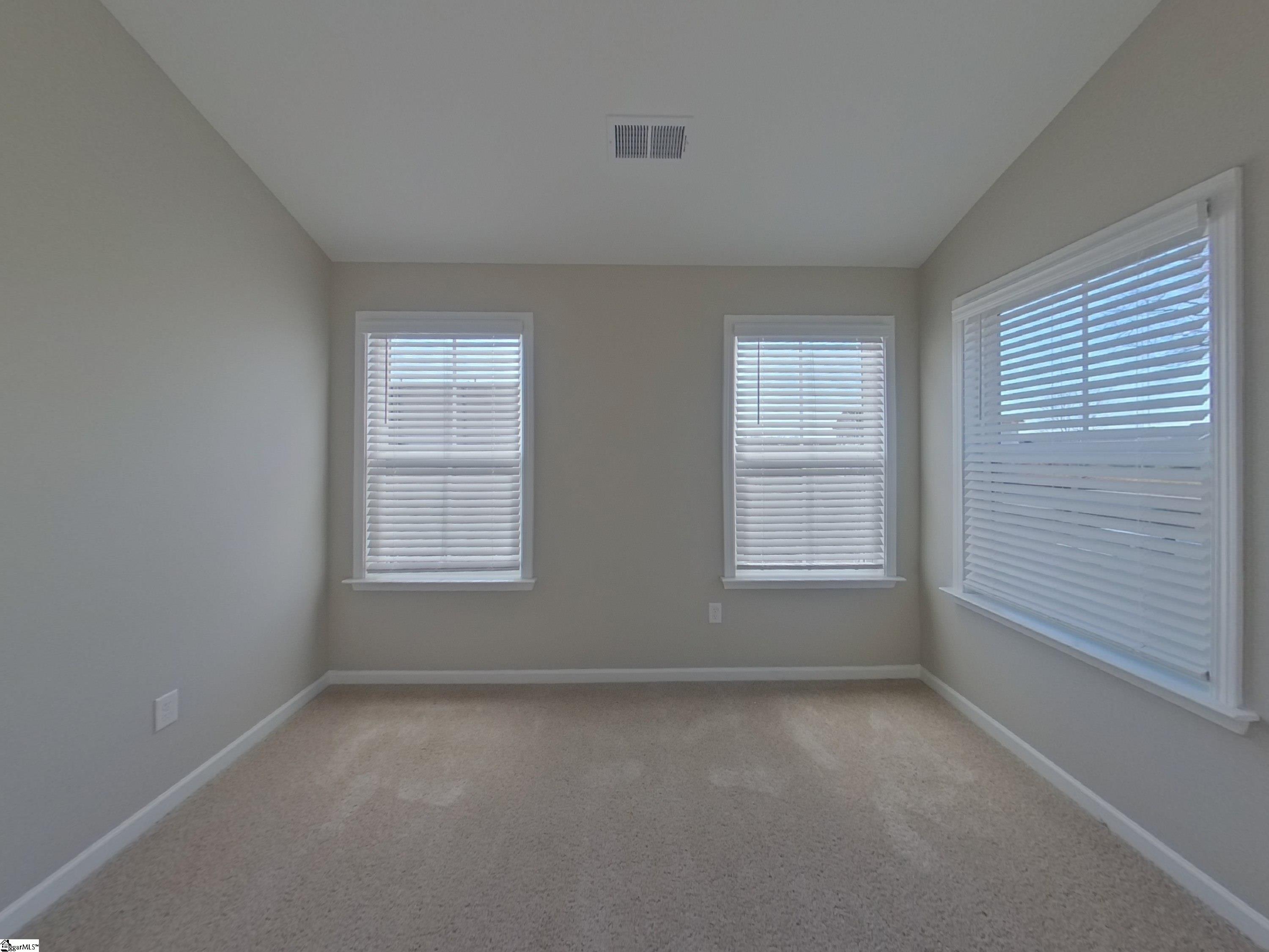 1592904 Property Photo 7