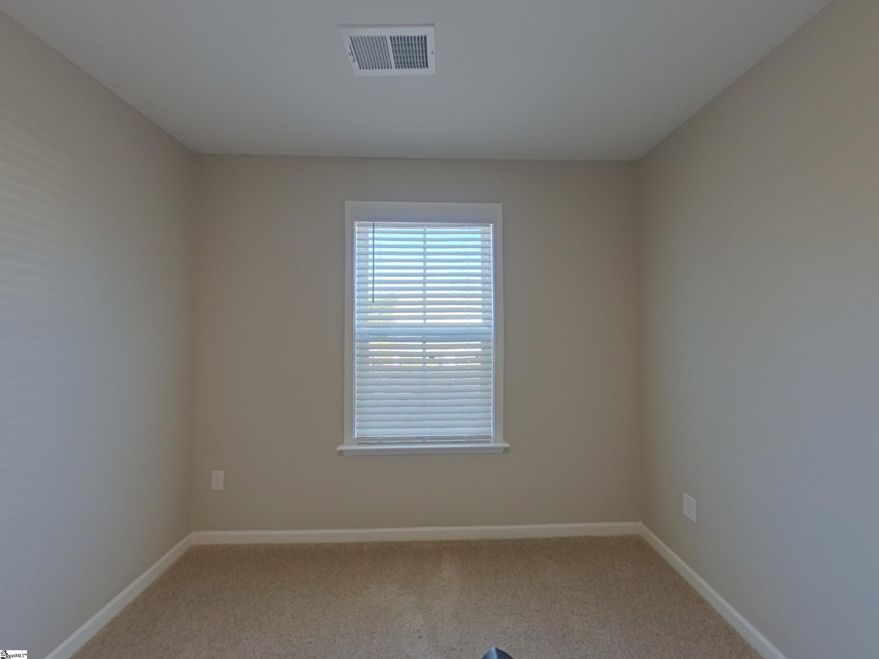 1592904 Property Photo 9
