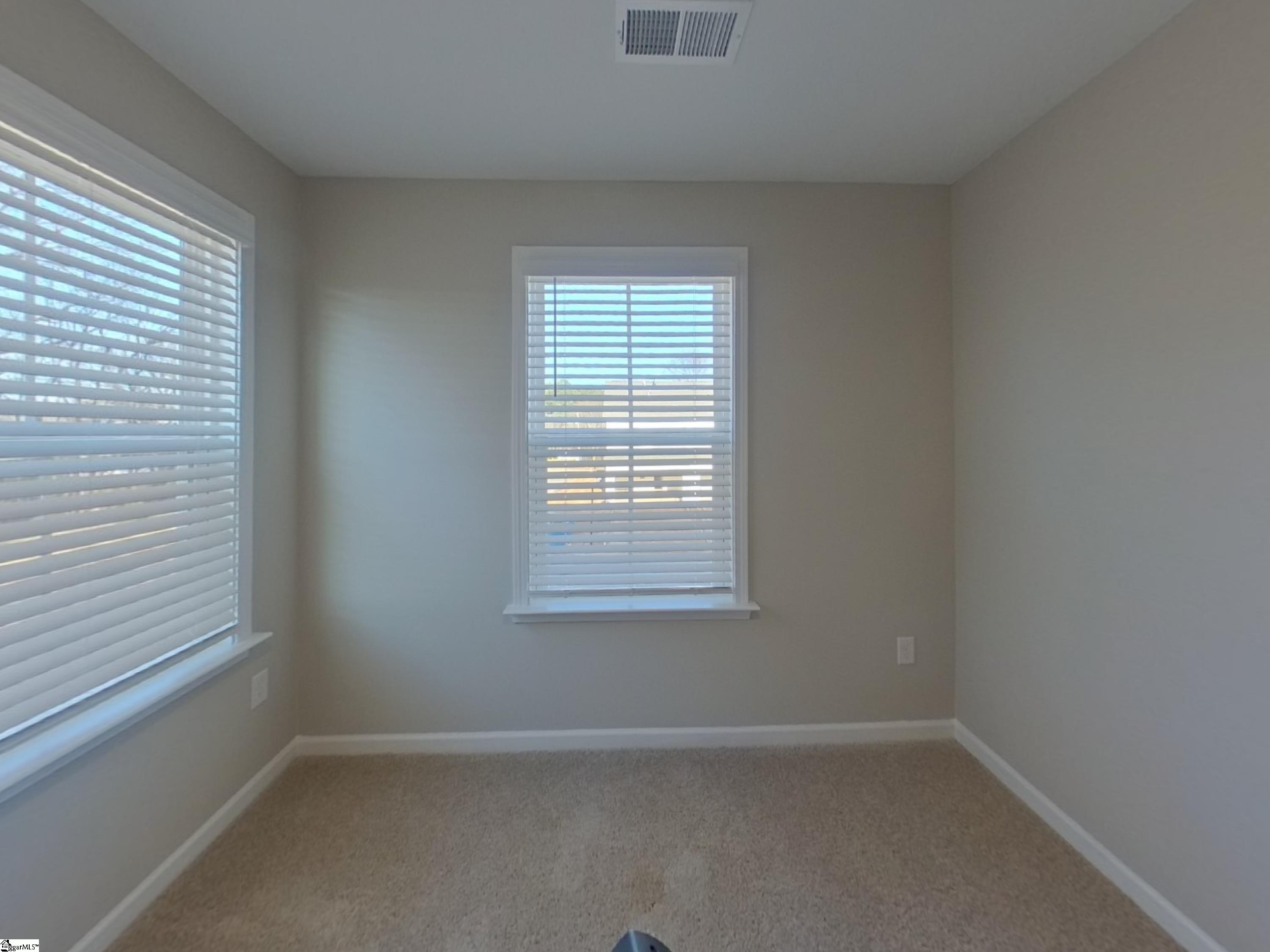 1592904 Property Photo 11