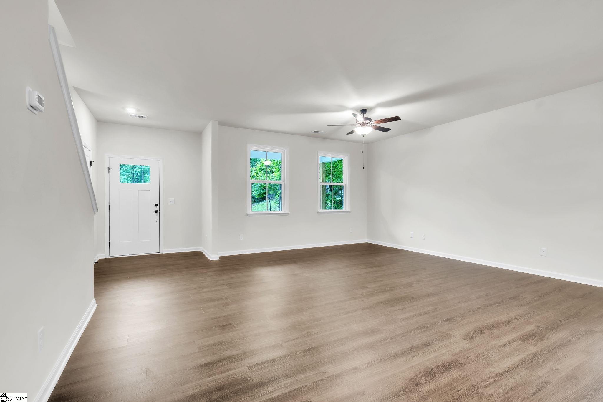 302 Satterfield Drive Property Photo 13