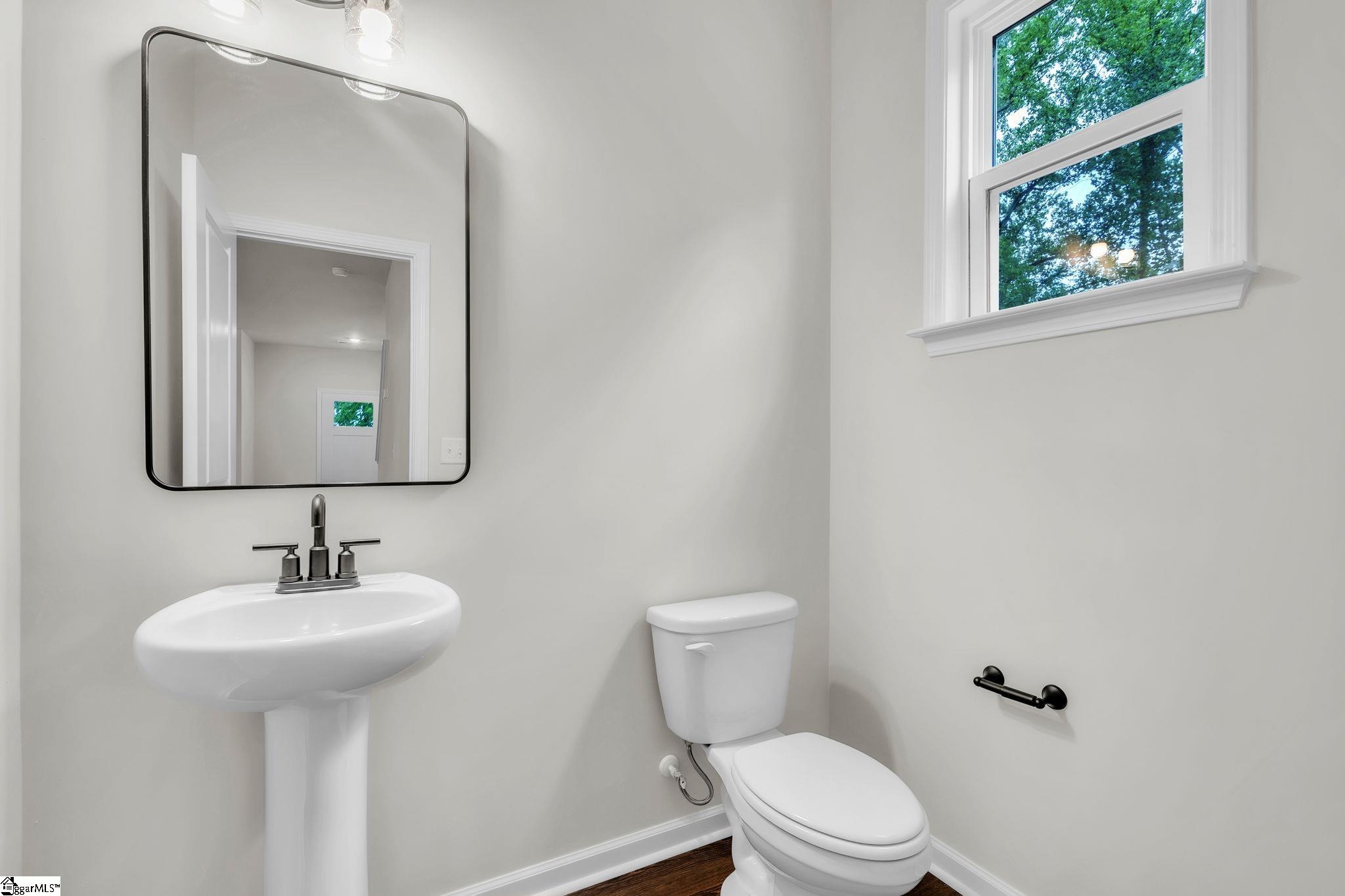 302 Satterfield Drive Property Photo 15