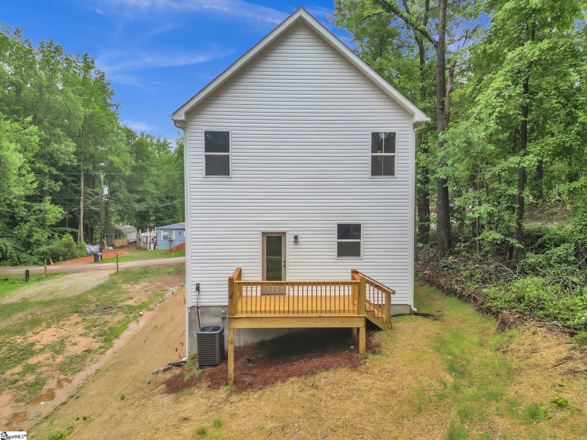 302 Satterfield Drive Property Photo 25
