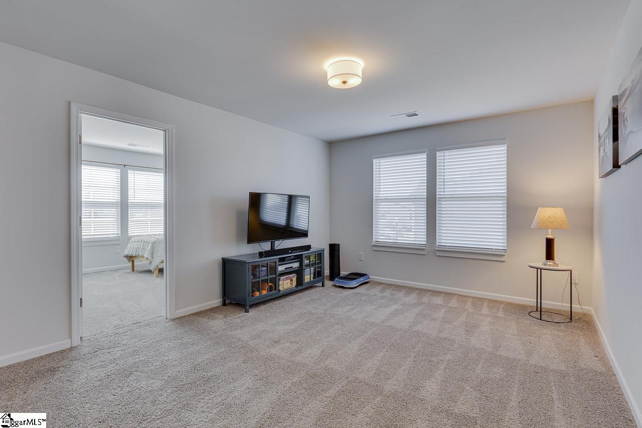 333 Whittier Street Property Photo 18