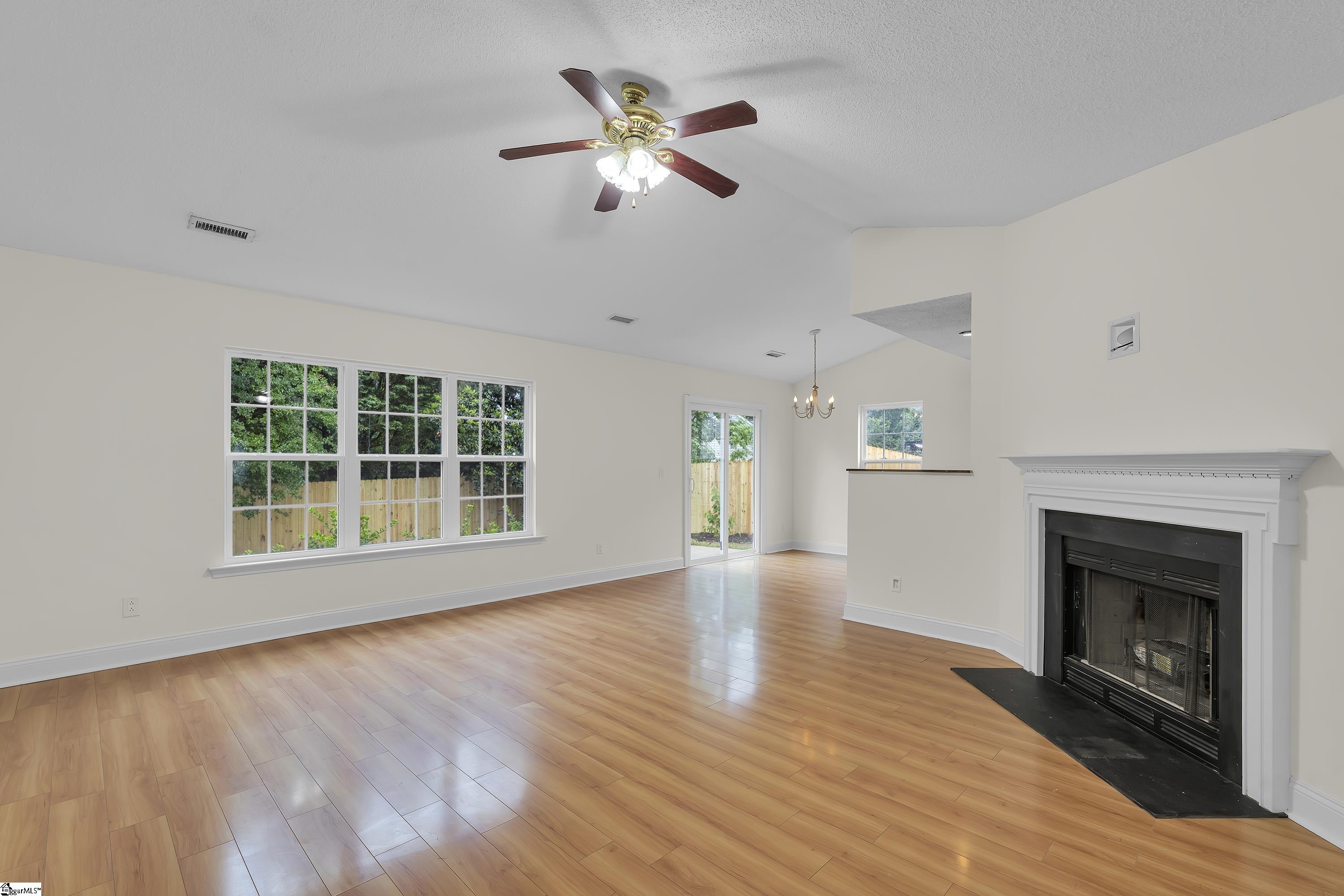 4 Raleigh Court Property Photo 4