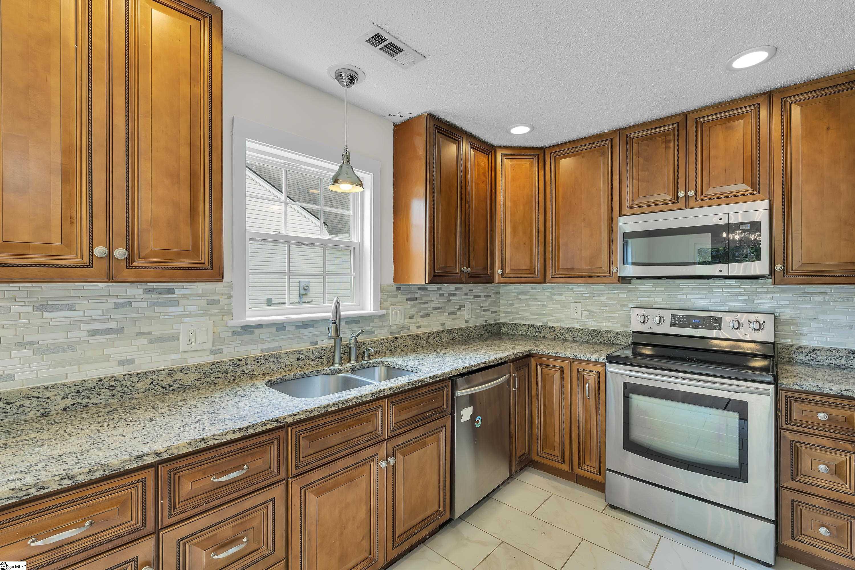 4 Raleigh Court Property Photo 8