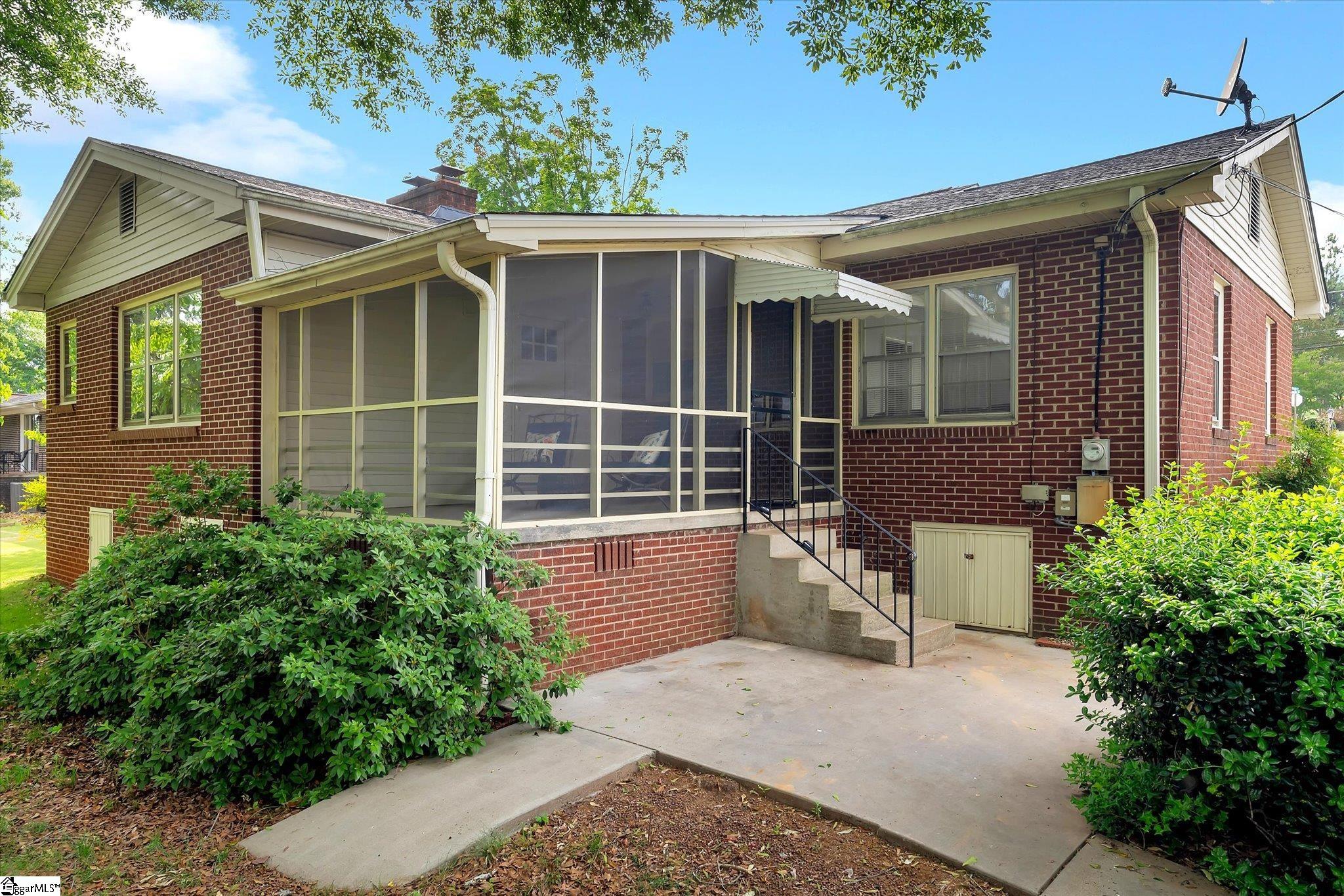 206 Hillside Drive Property Photo 25
