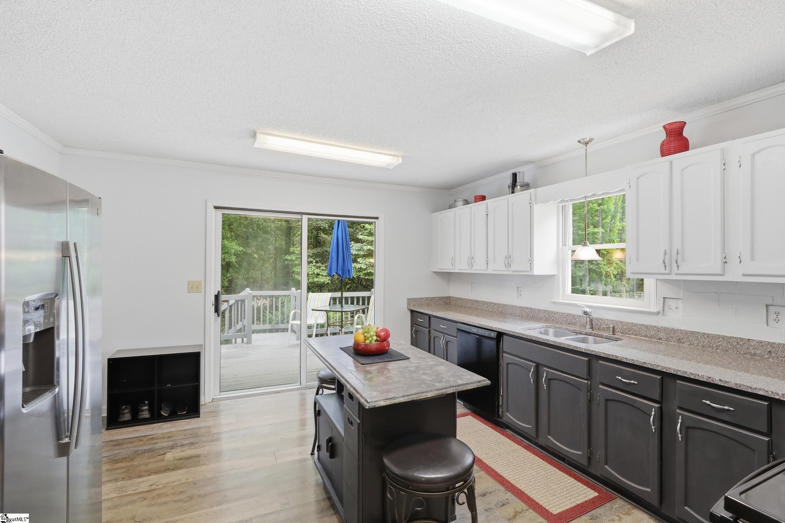 119 Gail Drive Property Photo 4