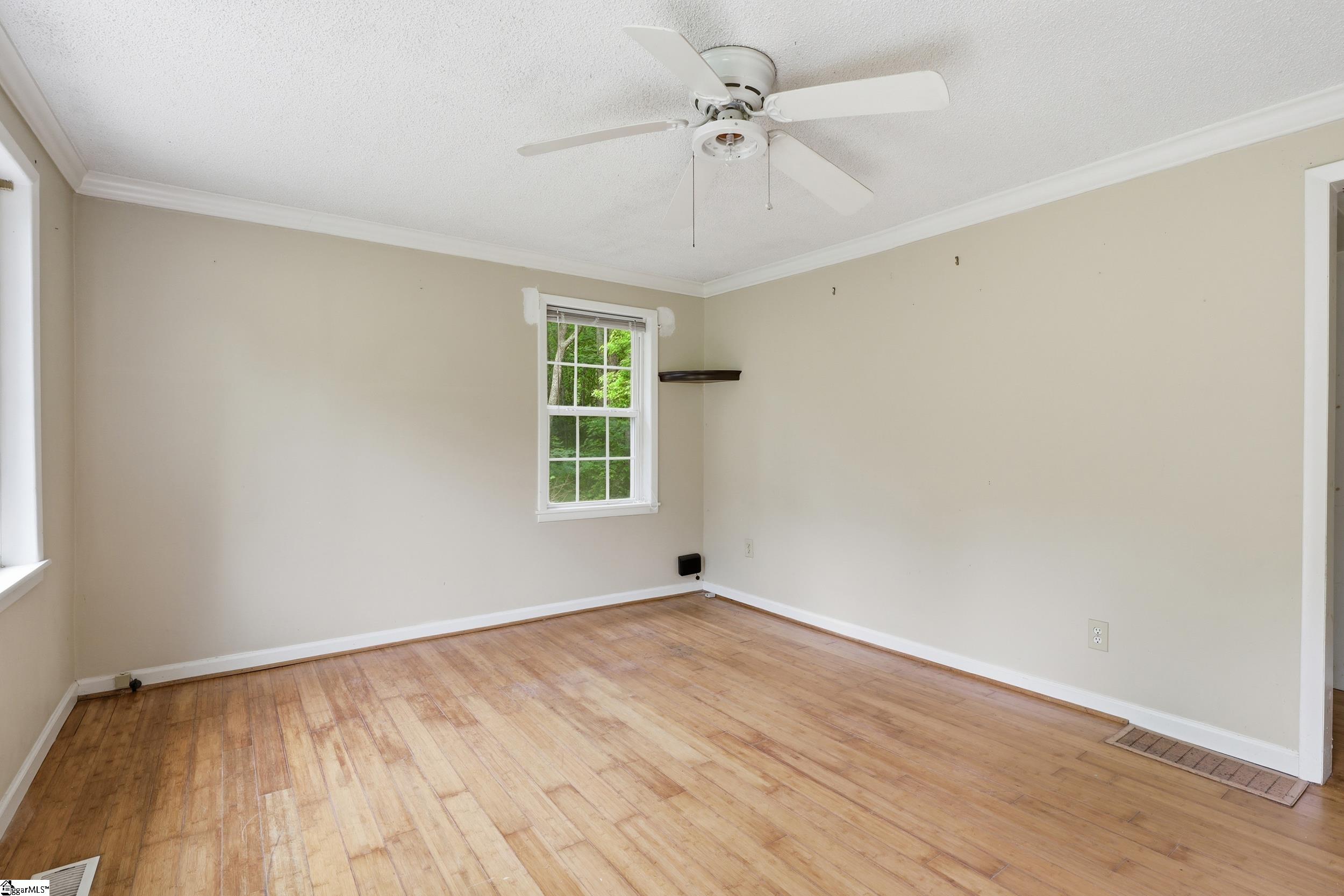 231 Ford Lane Property Photo 2