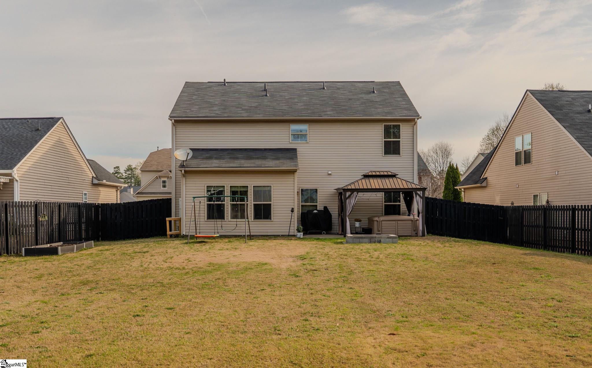 9 Chapel Hill Lane Property Photo 3