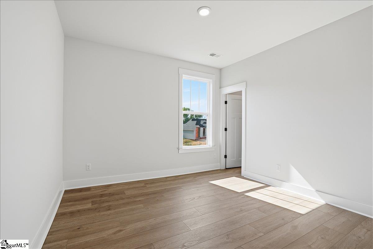 805 Lonsdale Court Property Photo 19