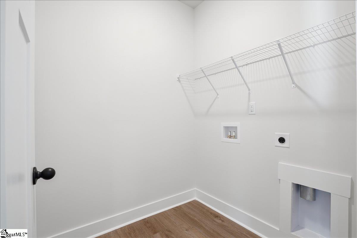 805 Lonsdale Court Property Photo 21