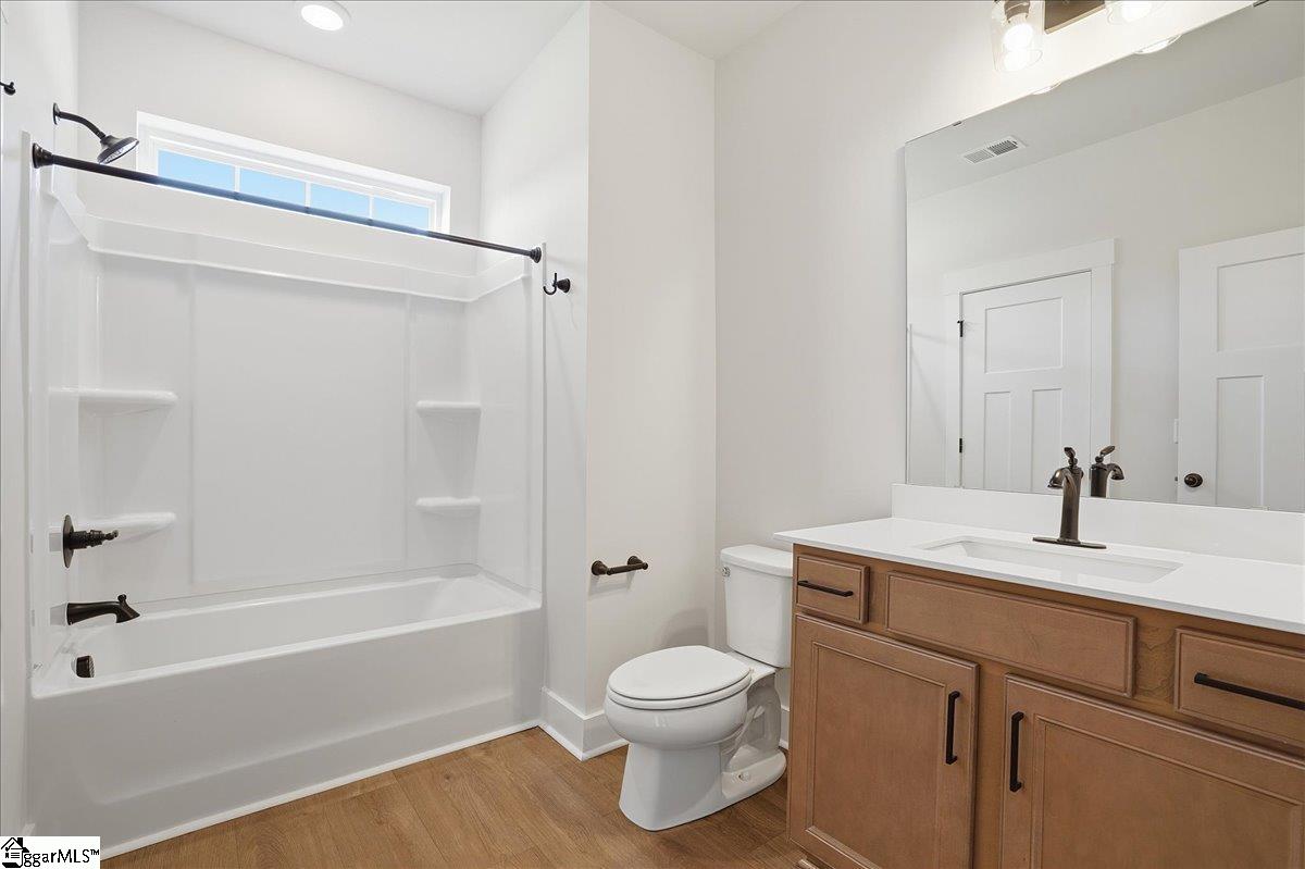 805 Lonsdale Court Property Photo 32
